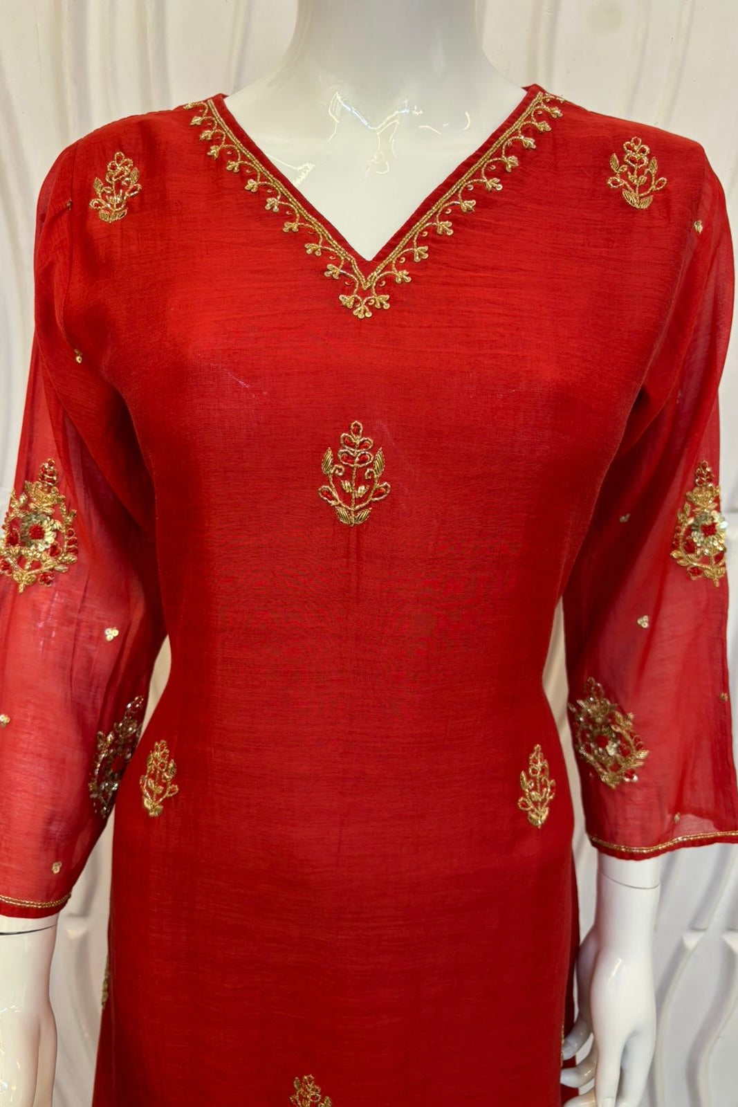 “Zeenat” Beautiful Red Mul Chanderi A line Anarkali Kurta Set