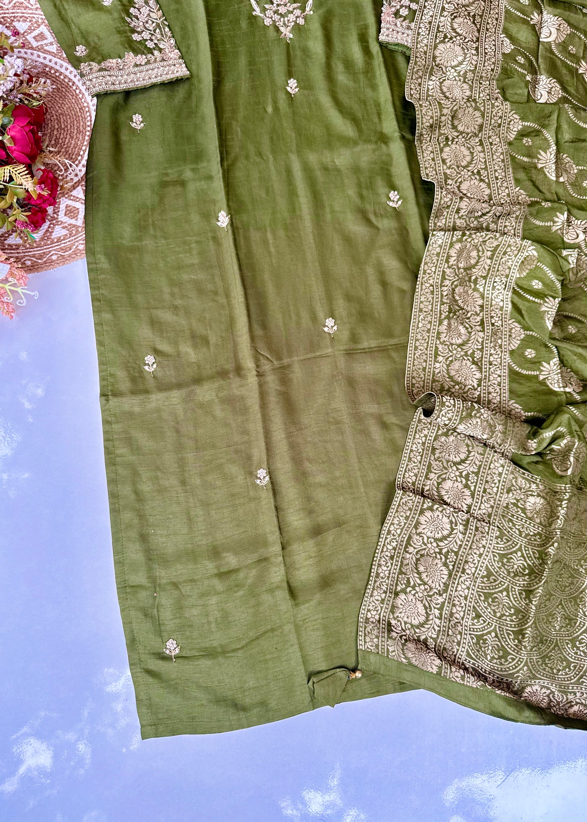 “Roses” Premium Green Dola Silk handcrafted kurti bottom with Banarsi dupatta set