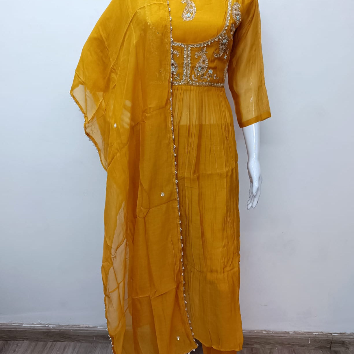 “MAITHALI” Beautiful side cut Mul Chanderi dress