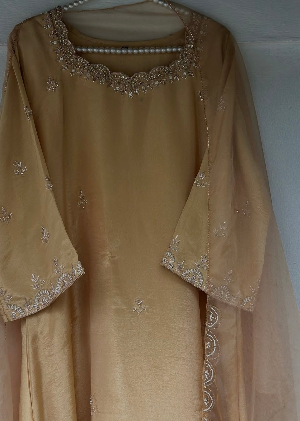 “MAHREEN” Beautiful Tissue silk Handwork Suit Set