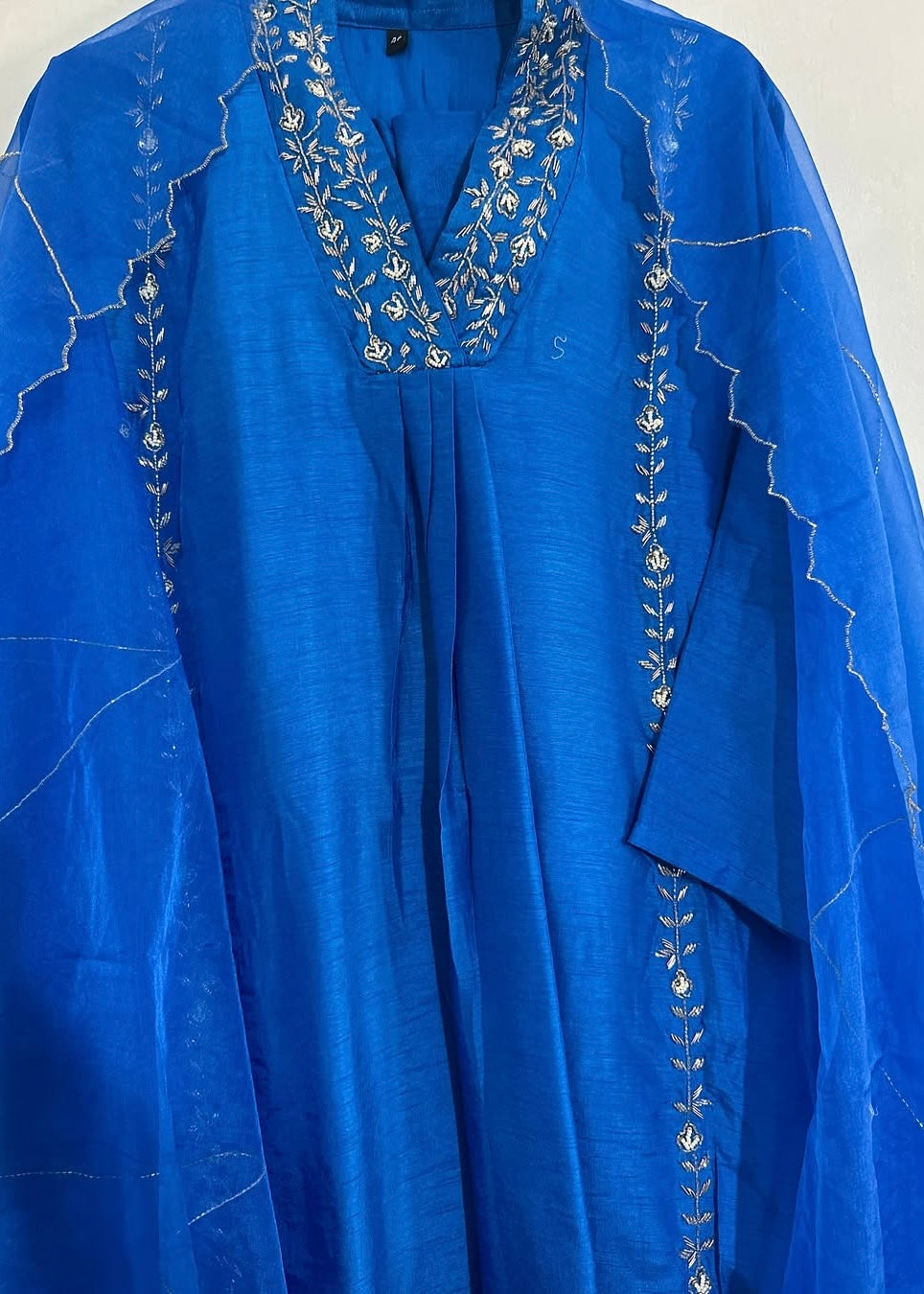 “Eira” Heavy handwork Dola silk A line kurti set 🛍️