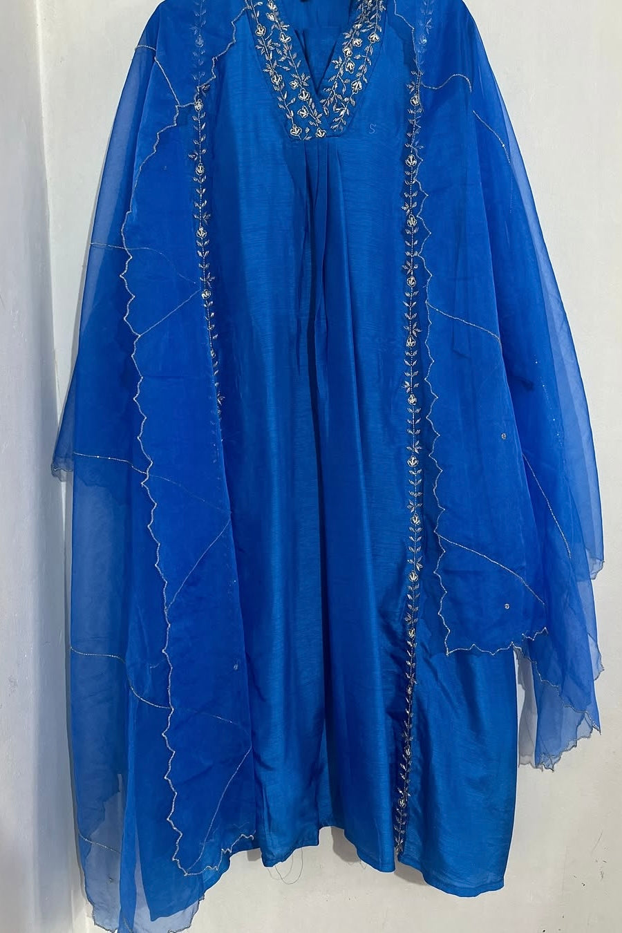 “Eira” Heavy handwork Dola silk A line kurti set 🛍️