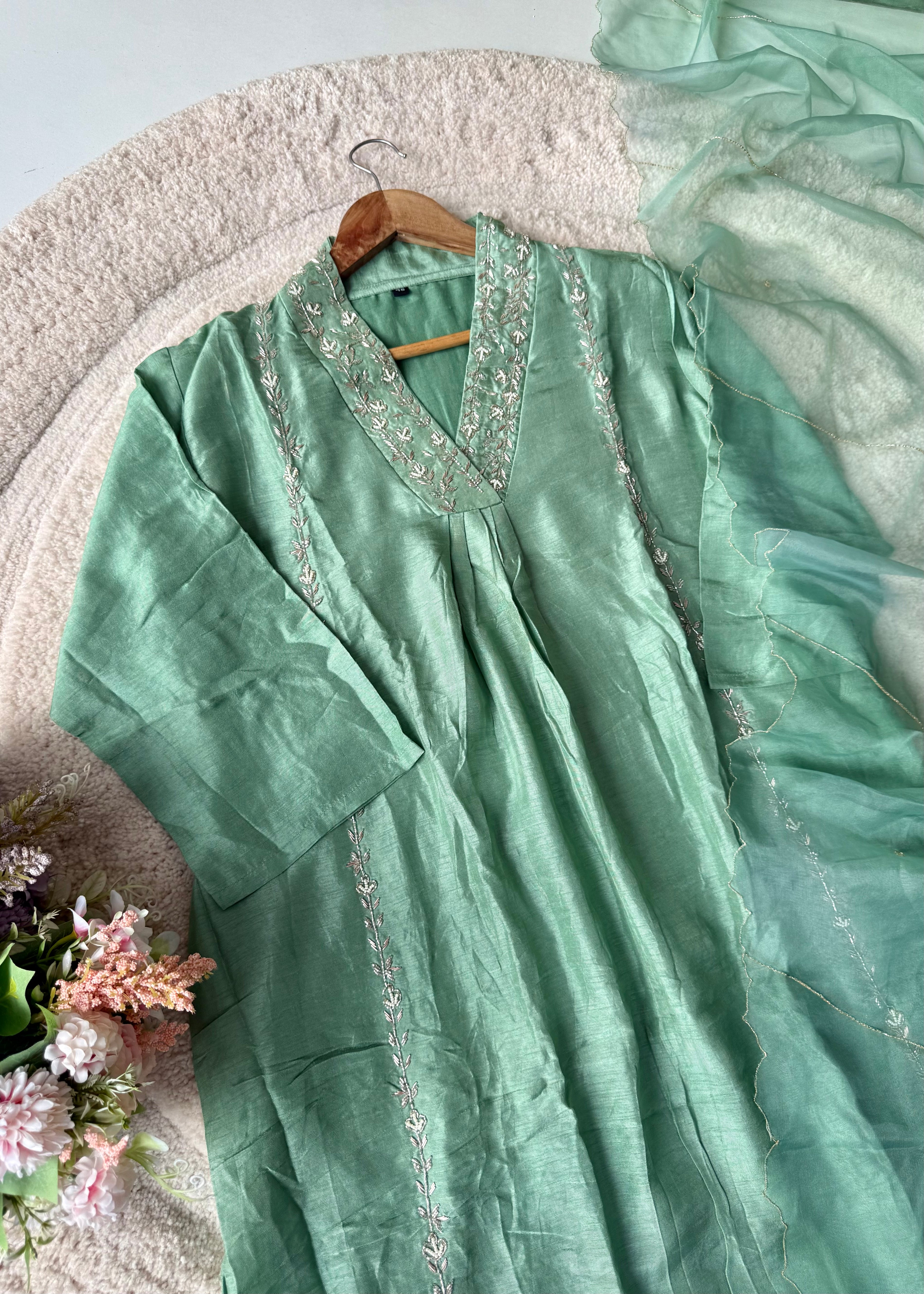 “Eira” Heavy handwork Dola silk A line kurti set 🛍️