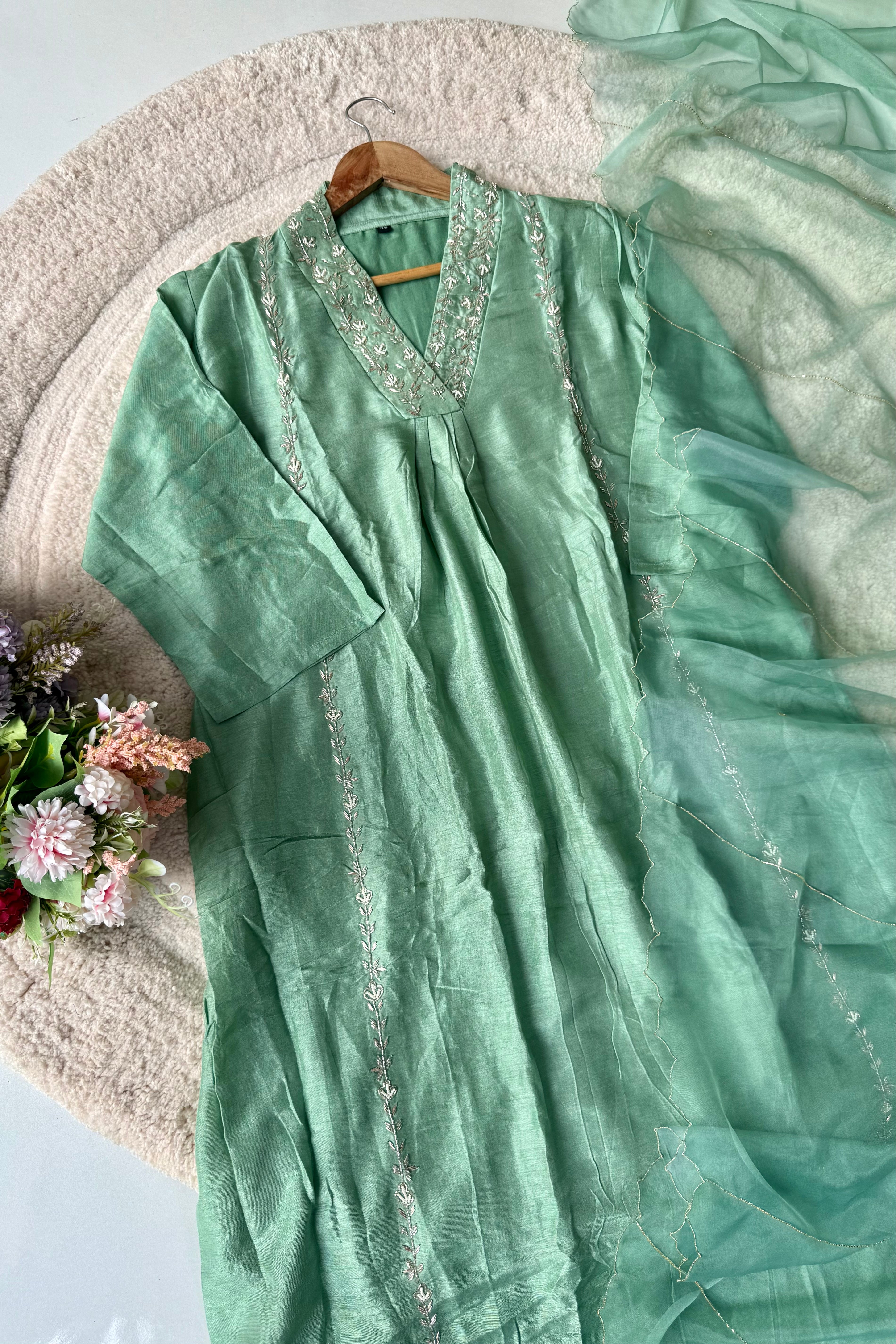 “Eira” Heavy handwork Dola silk A line kurti set 🛍️