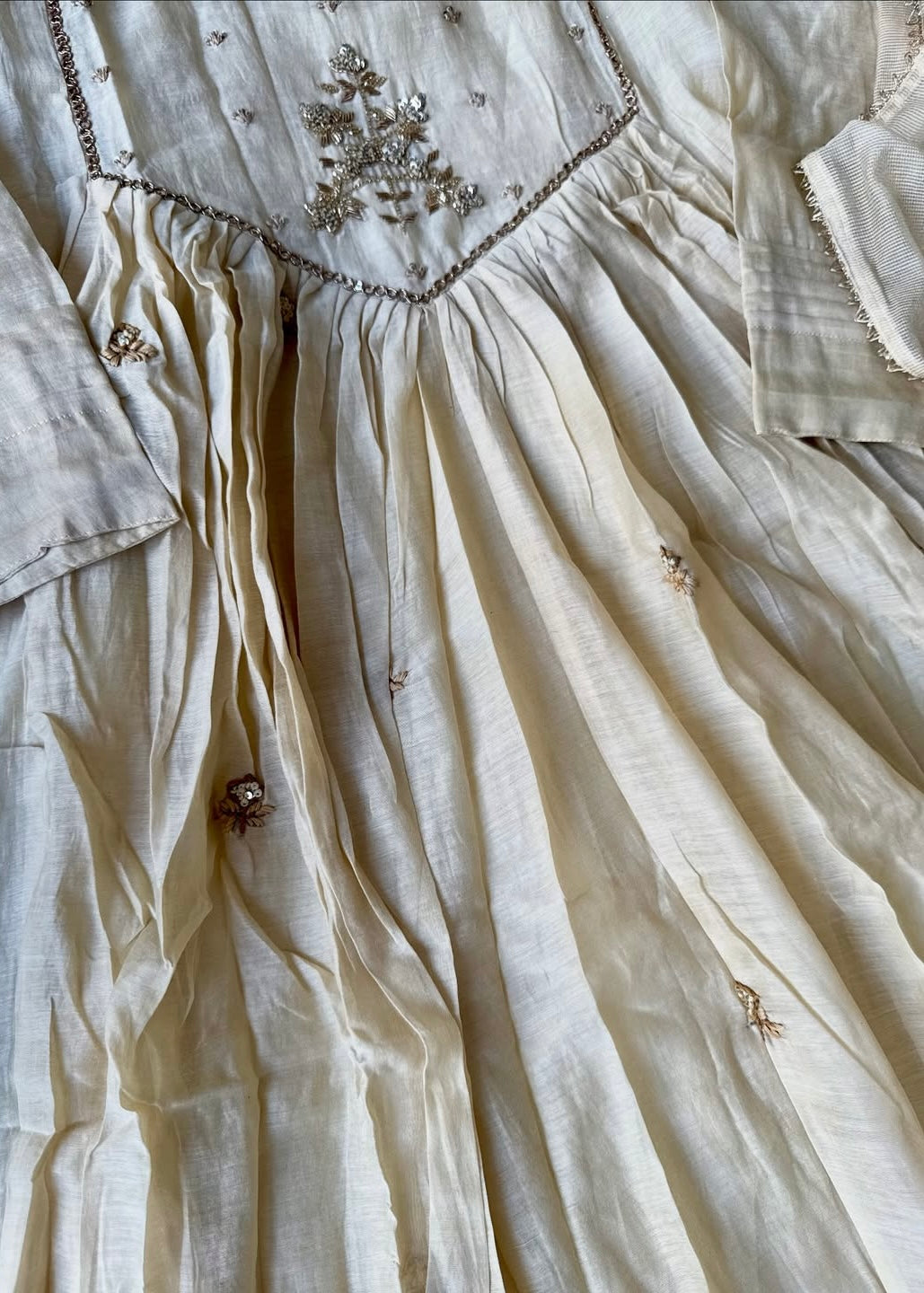 “Oviya” Latest Mul Chanderi Anarkali Suit Set