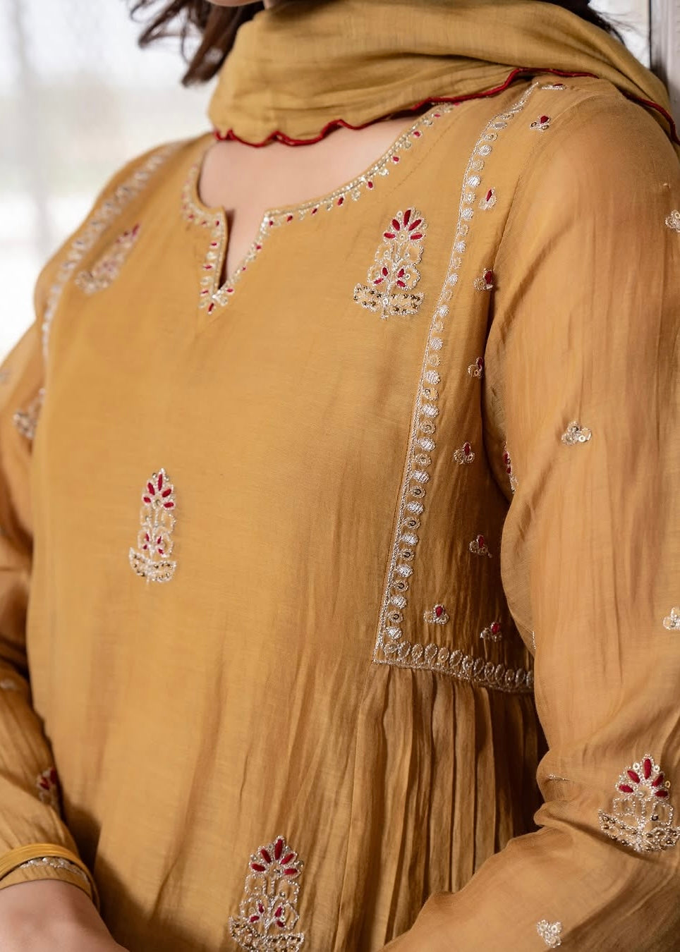 “FARA” Beautiful premium Mul Chanderi anarkali suit set