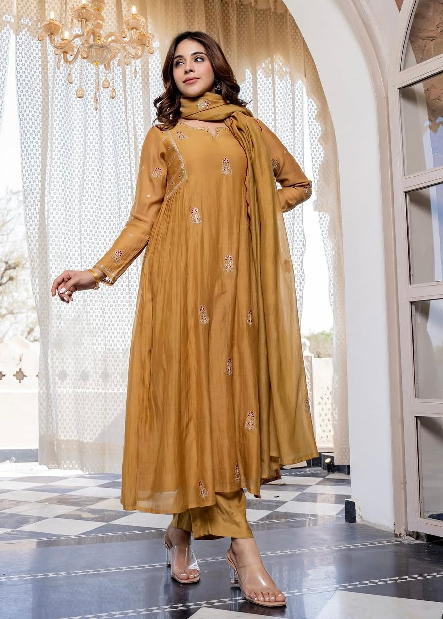 “FARA” Beautiful premium Mul Chanderi anarkali suit set