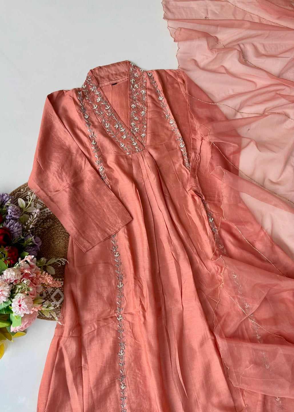 “Eira” Heavy handwork Dola silk A line kurti set 🛍️