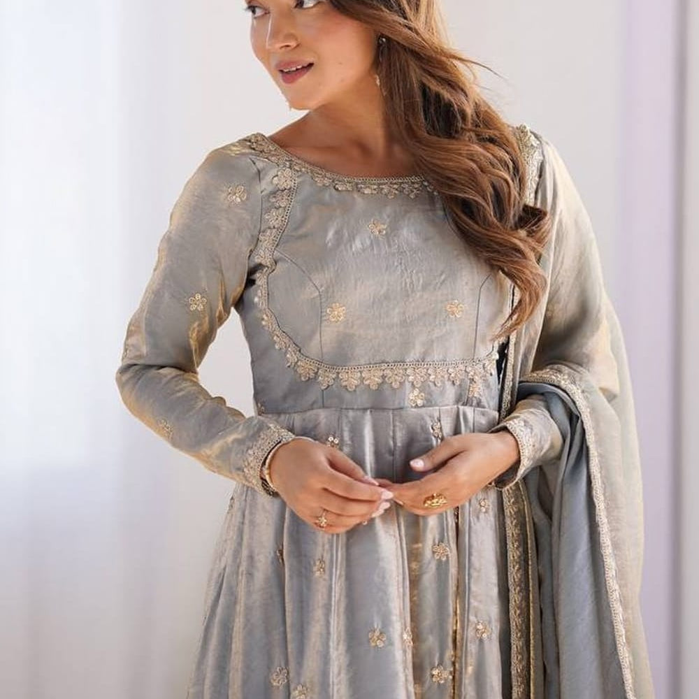 How to Style Anarkali Suits for Weddings &amp; Parties