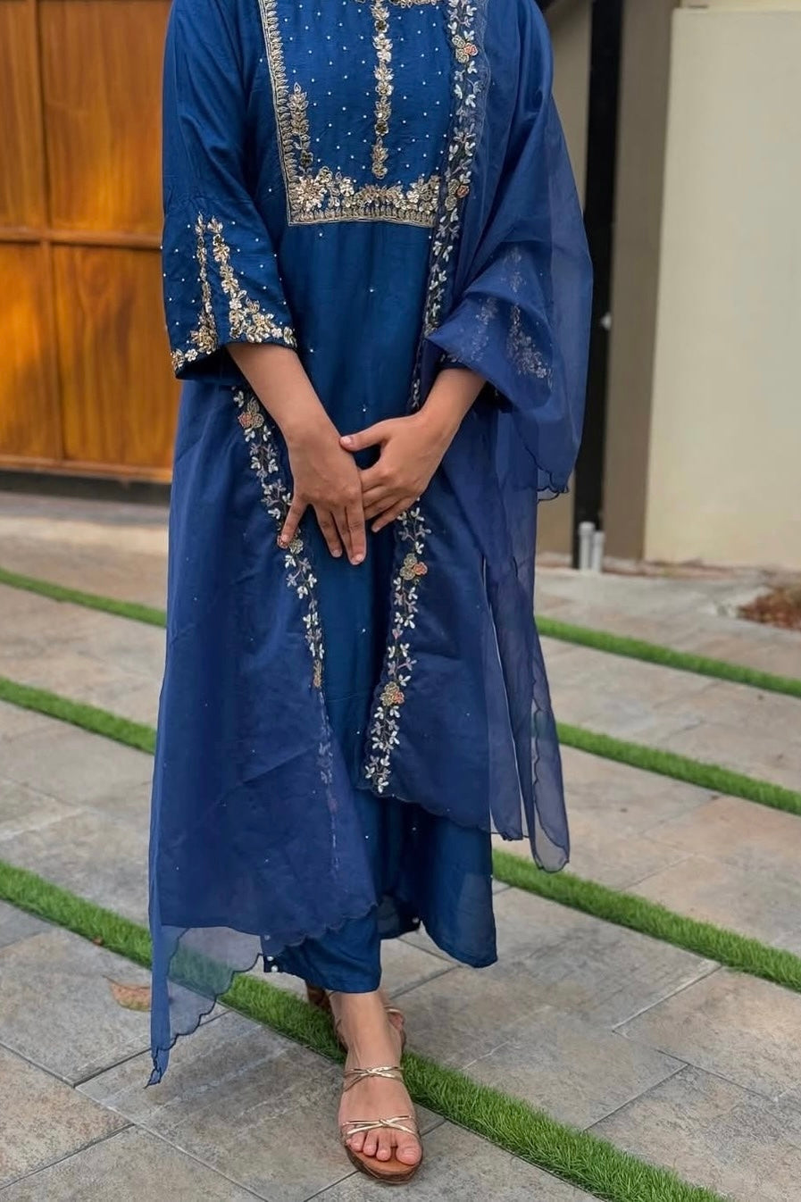 “ALKA” A very beautiful Blue piece with zardozi & zari handwork set