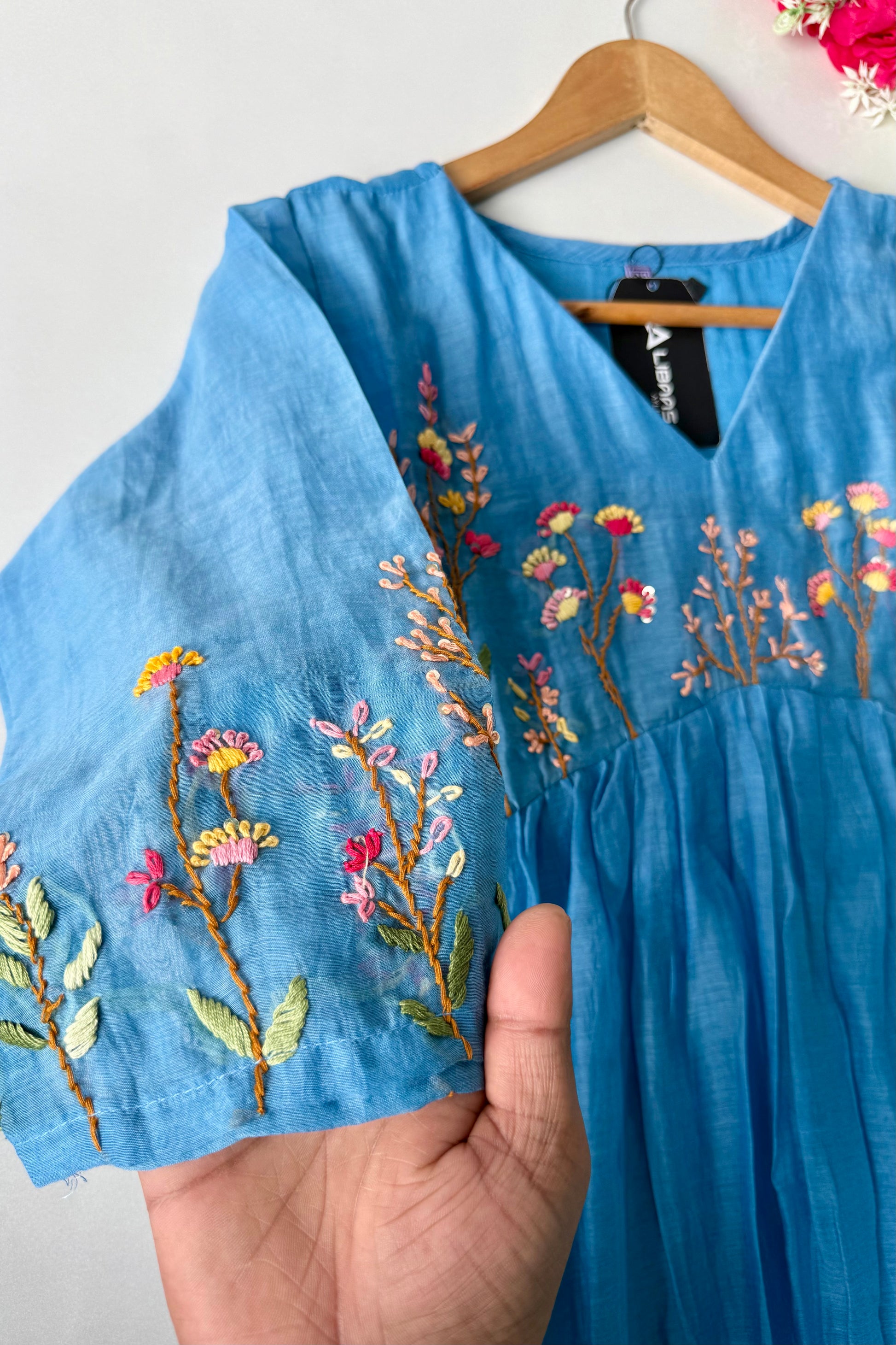 💙AYRA- Azure Blue Mul Chanderi Thread Work Anarkali Kurta Set
