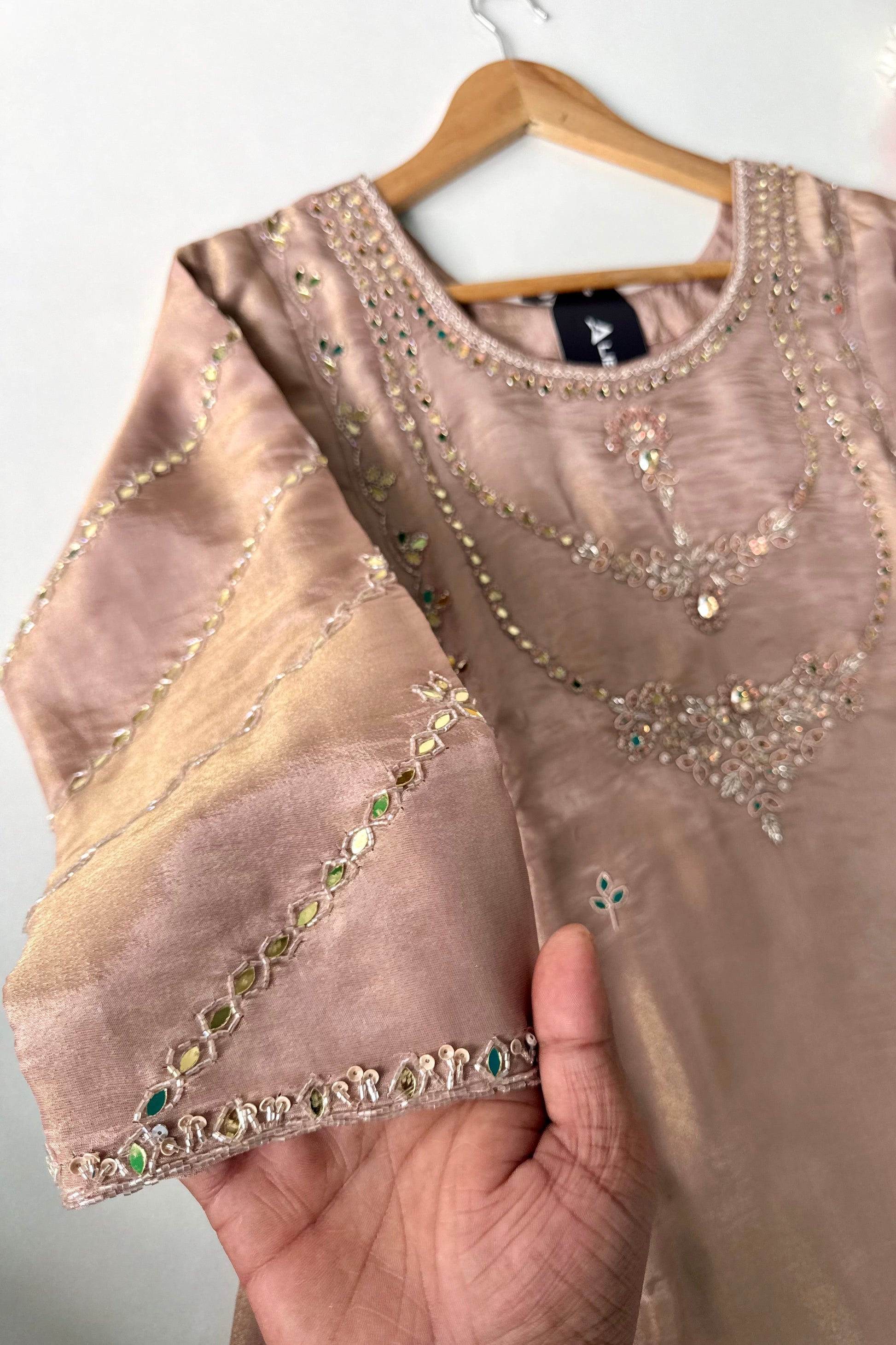 “Ayeza” Premium Tissue Mirror Work A Line Suit set 🛍️