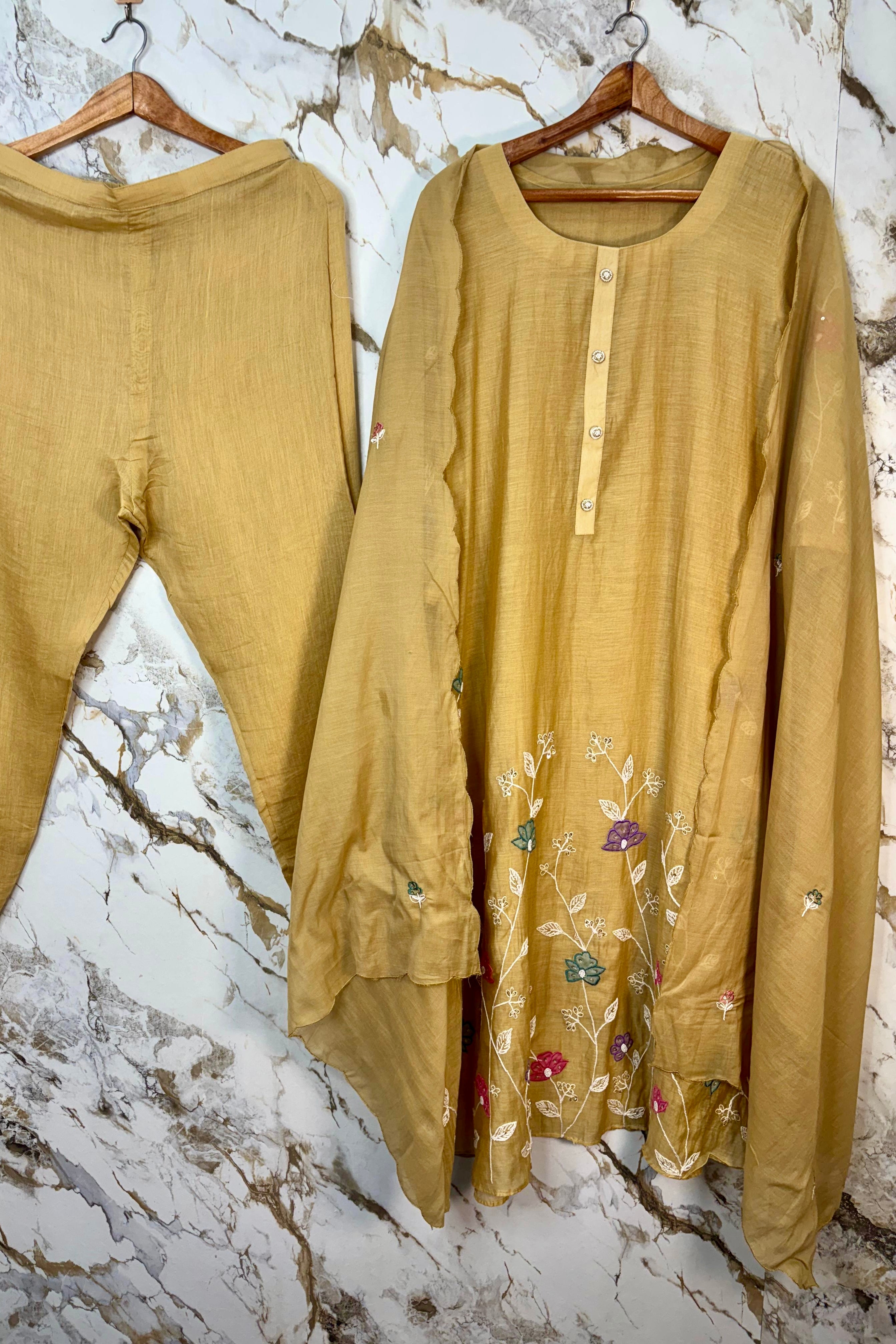 “Wow” Mul Chanderi Applique Embroidered A line Kurta Set