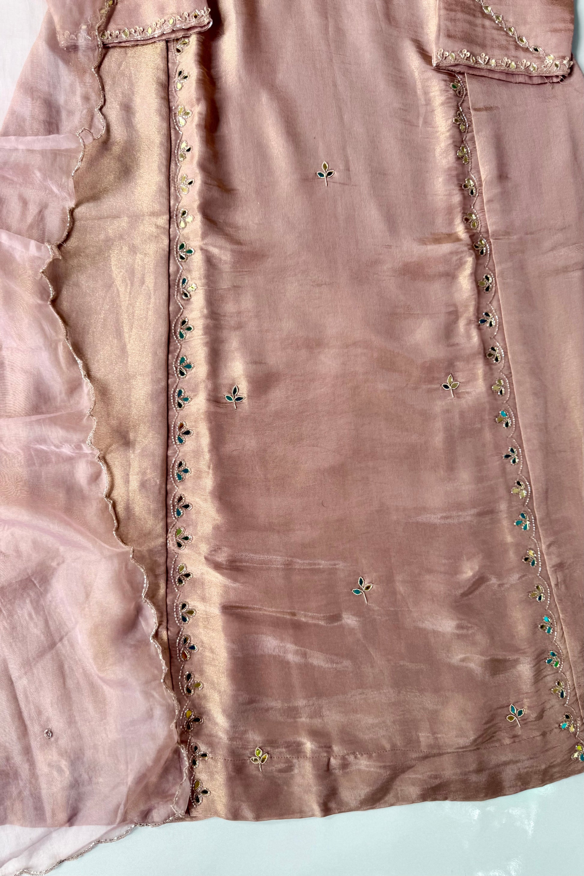 “Ayeza” Premium Tissue Mirror Work A Line Suit set 🛍️