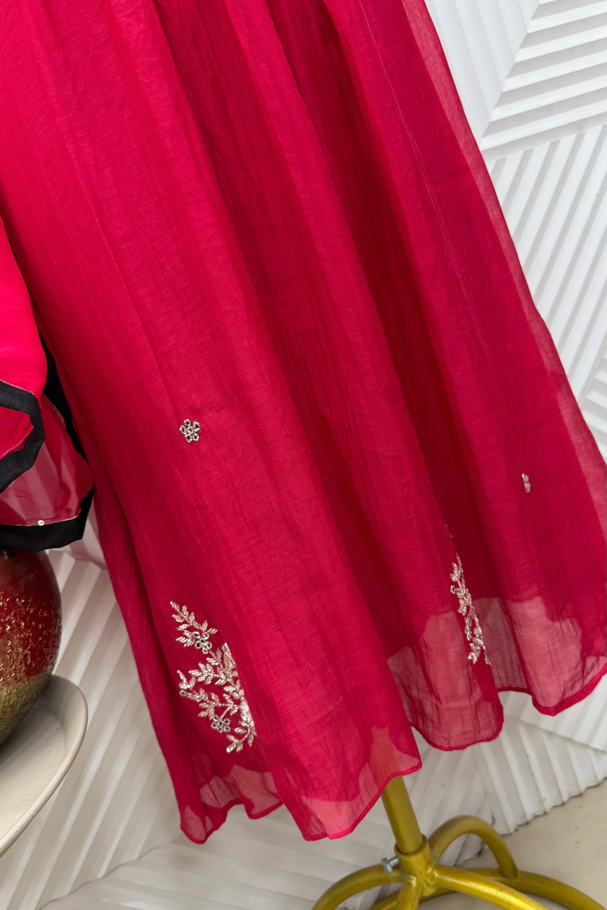 Zariya - Premium Mul Chanderi A Line Pleated Kurta Set ✨