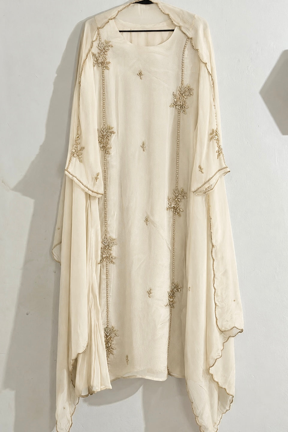 ✨Amara - Cream Heavy Handwork Chinnon A Line Suit