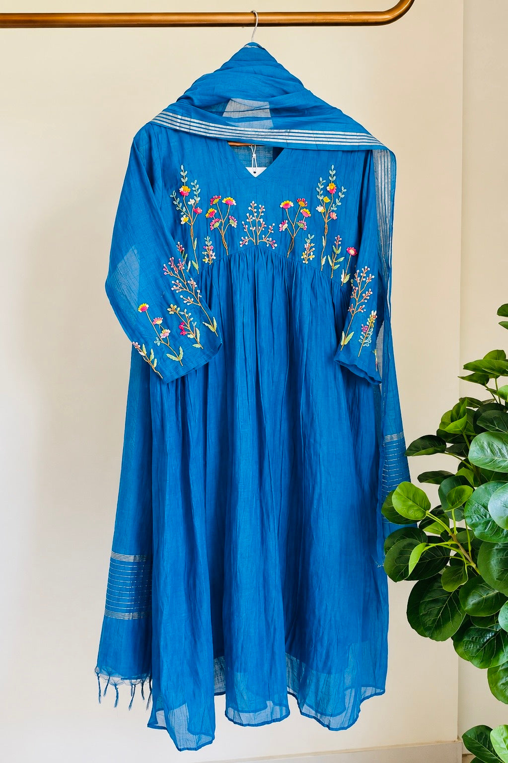 💙AYRA- Azure Blue Mul Chanderi Thread Work Anarkali Kurta Set