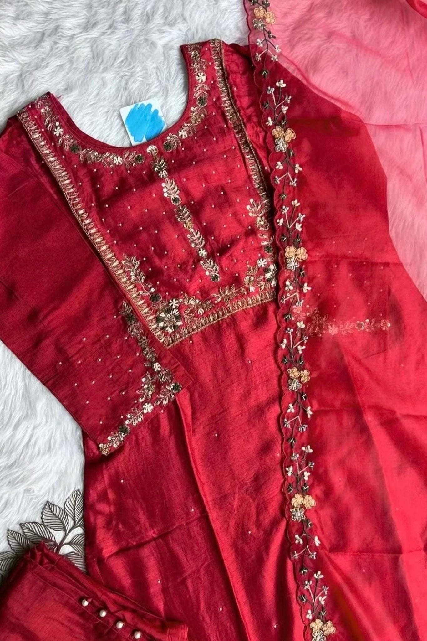 “ALKA” A very beautiful piece with zardozi & zari handwork set