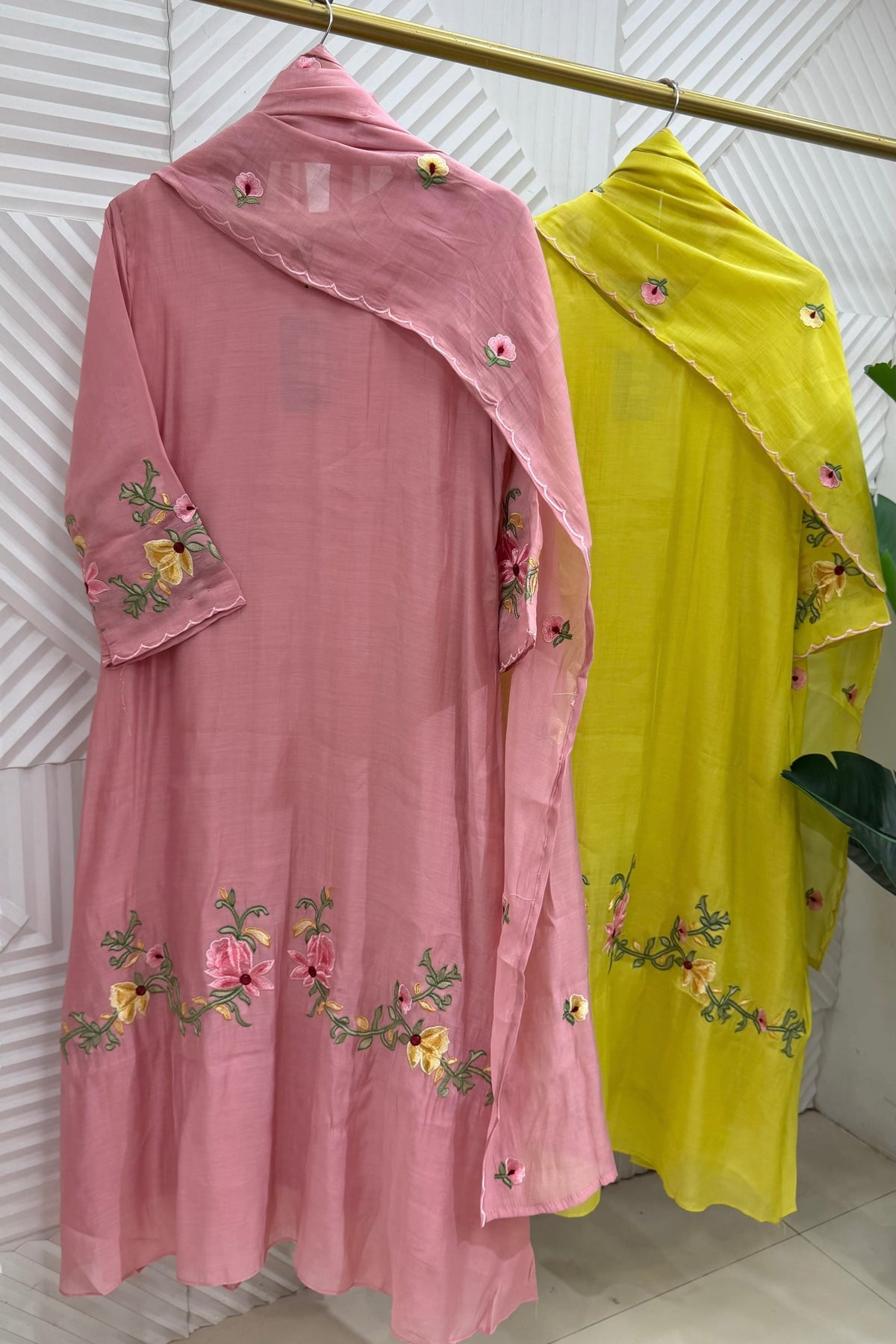 ✨Aarika - Surat mul chanderi Embroidered A Line Kurta Set