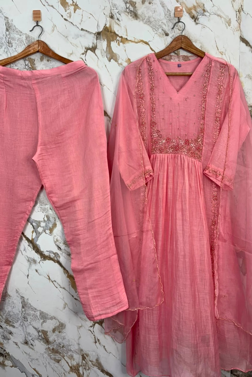“Ayza”  Premium Blush Rose Pink  Mul Chanderi A Line Suit set 🛍️