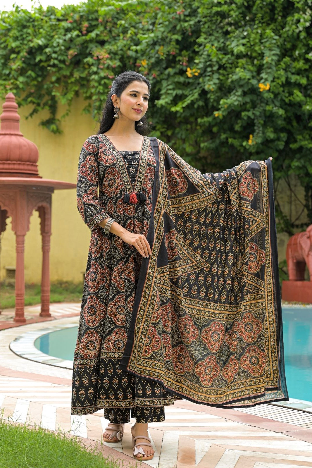 “Inaaya” Handblock Printed Cotton Anarkali Kurta Set