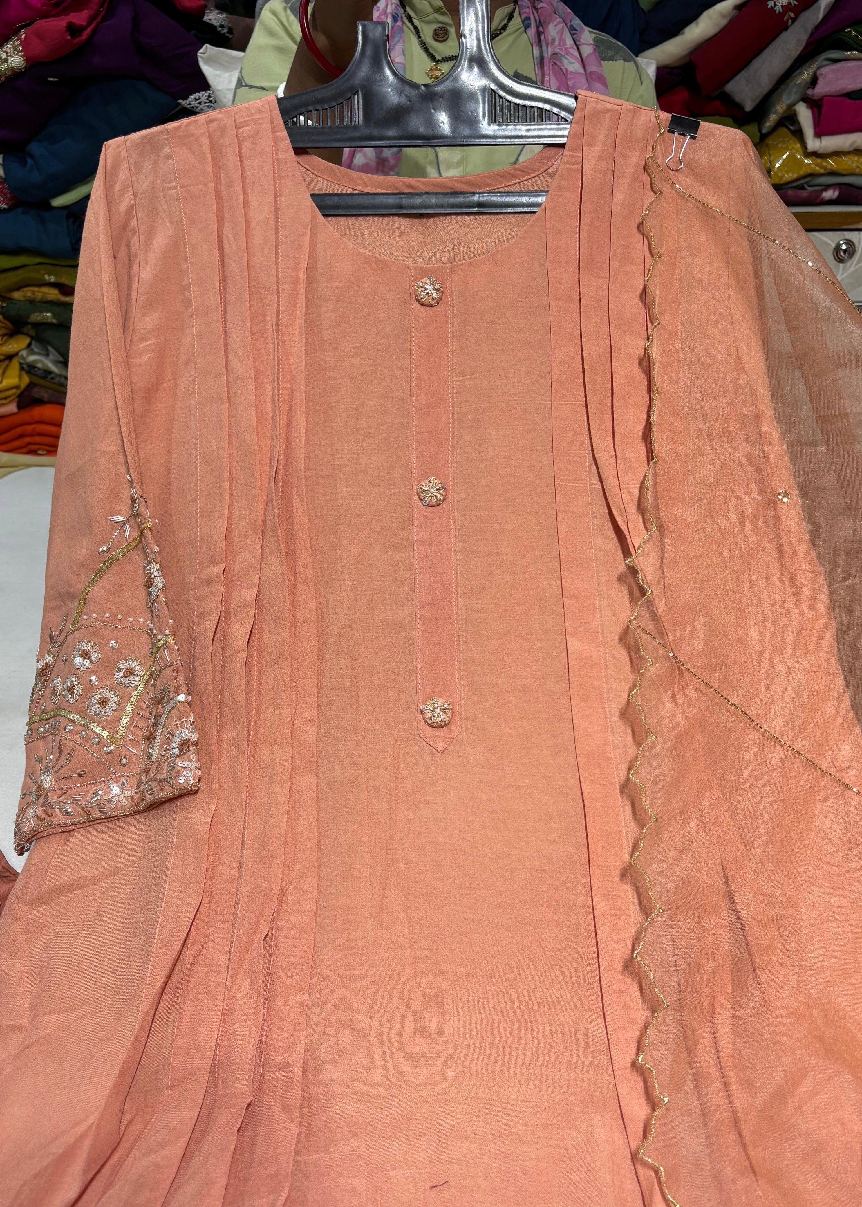 “Bindiya” Deep Rose Mul Chanderi handwork kurta set (Copy)