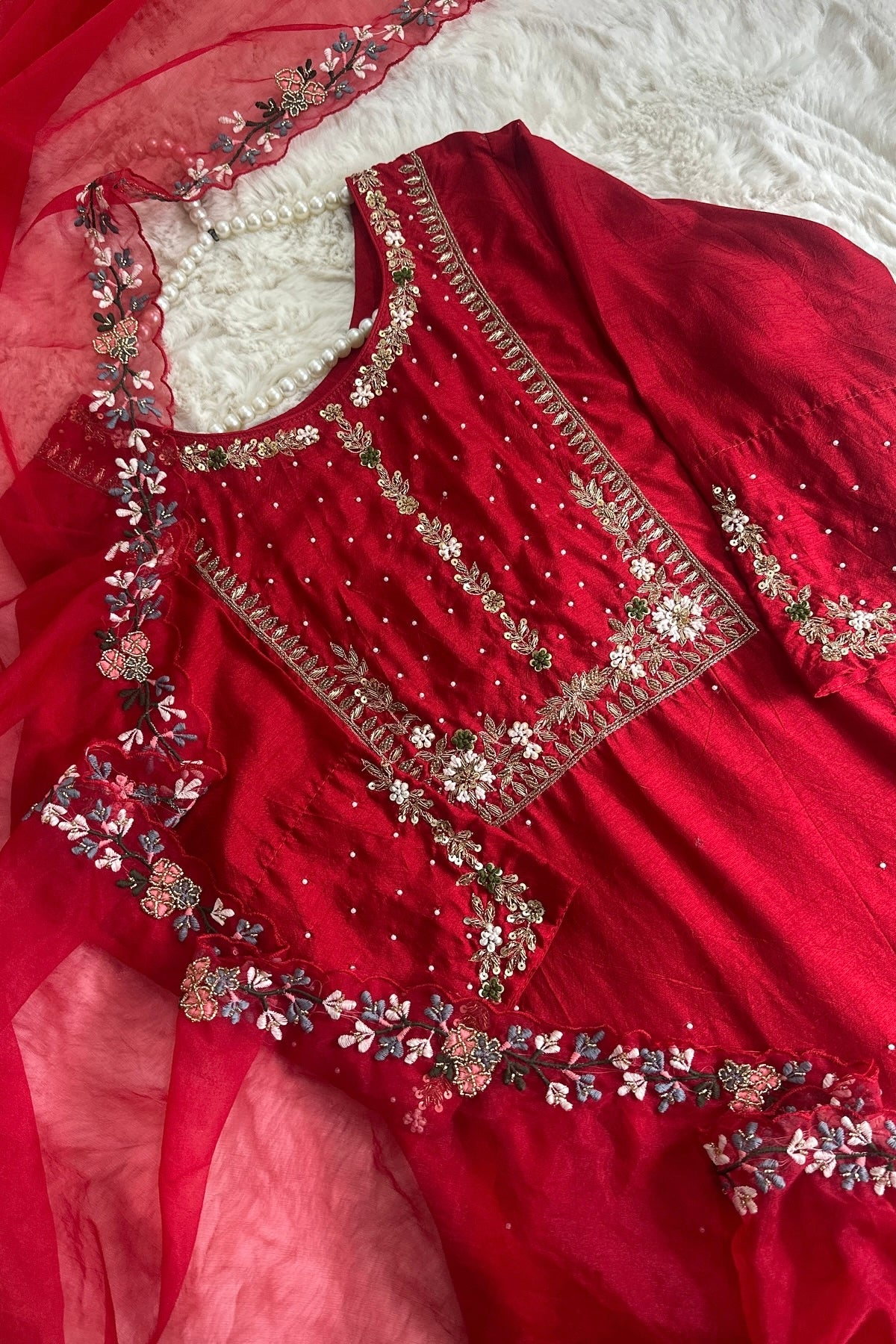 “ALKA” A very beautiful Red piece with zardozi & zari handwork set