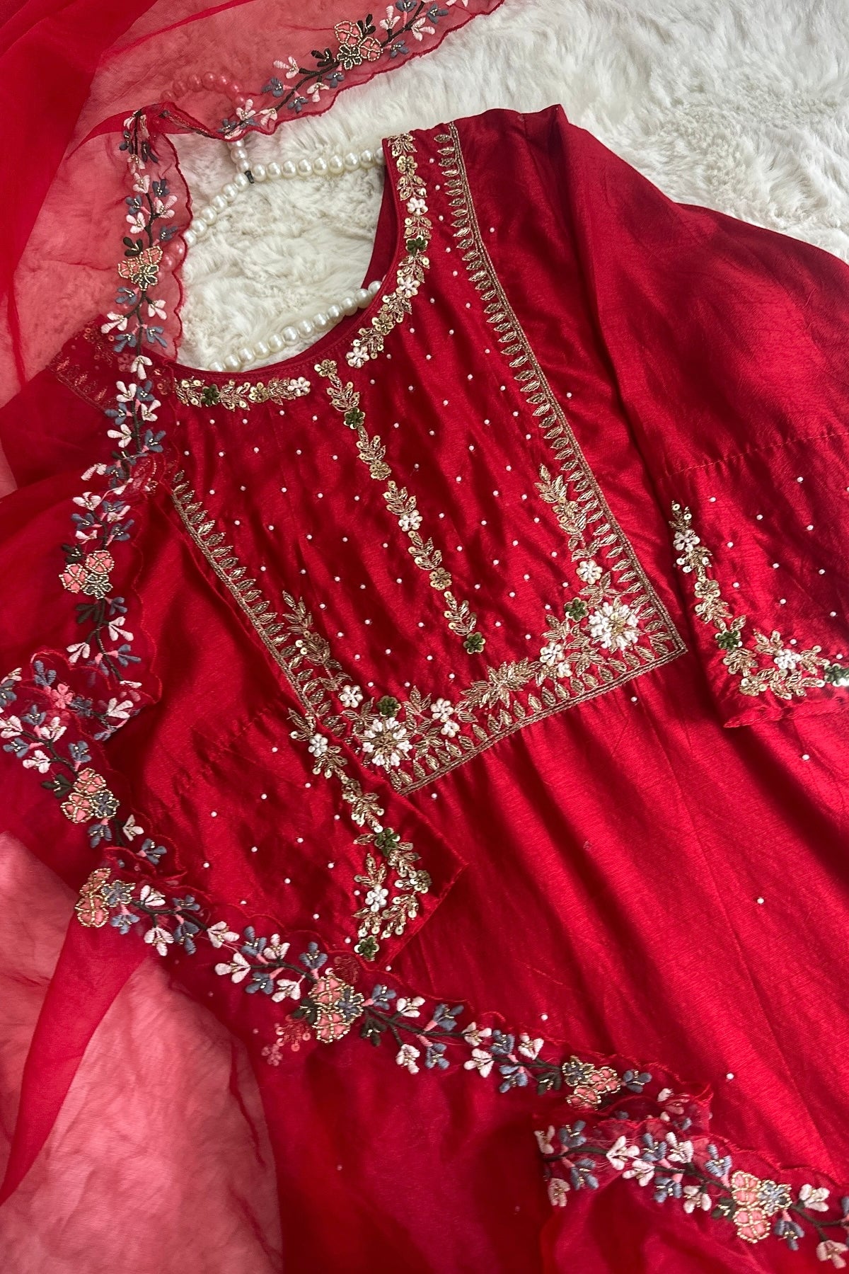 “ALKA” A very beautiful Red piece with zardozi & zari handwork set