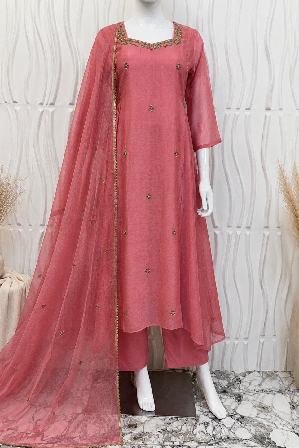 “Ayesha” Premium Mul Chanderi Anarkali Suit set 🛍️
