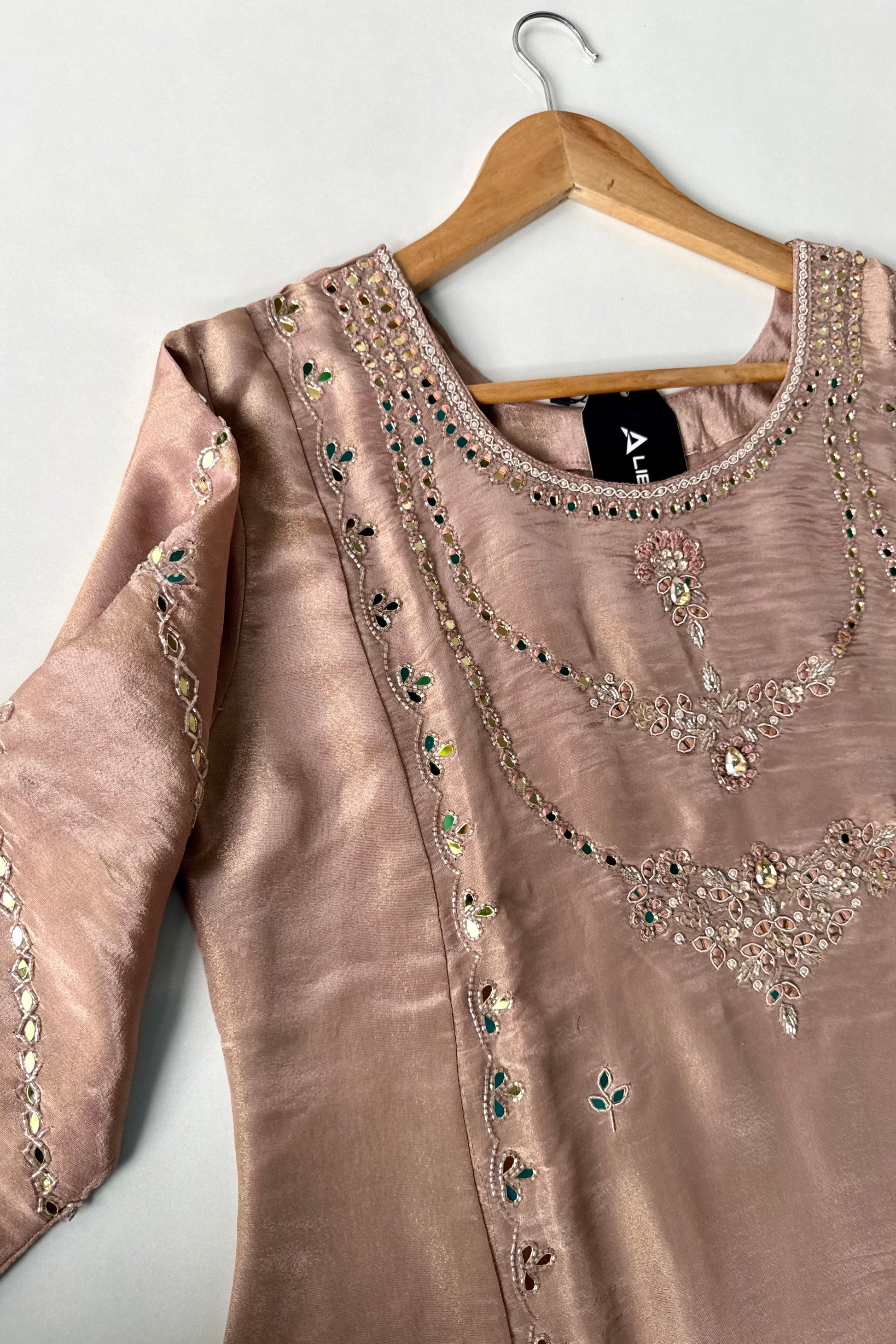 “Ayeza” Premium Tissue Mirror Work A Line Suit set 🛍️