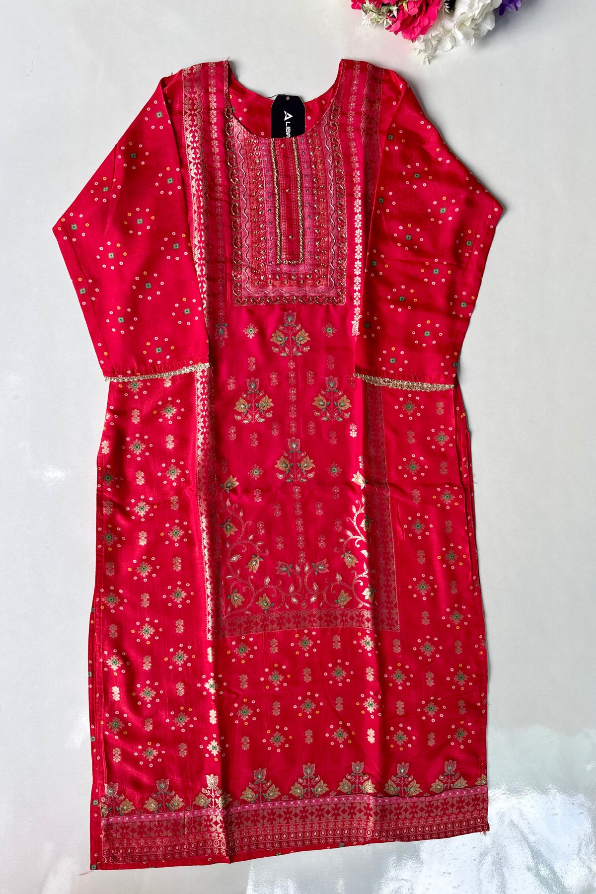 “Mustarab” Beautiful jacquard silk kurti pant with dupatta set 🛍️