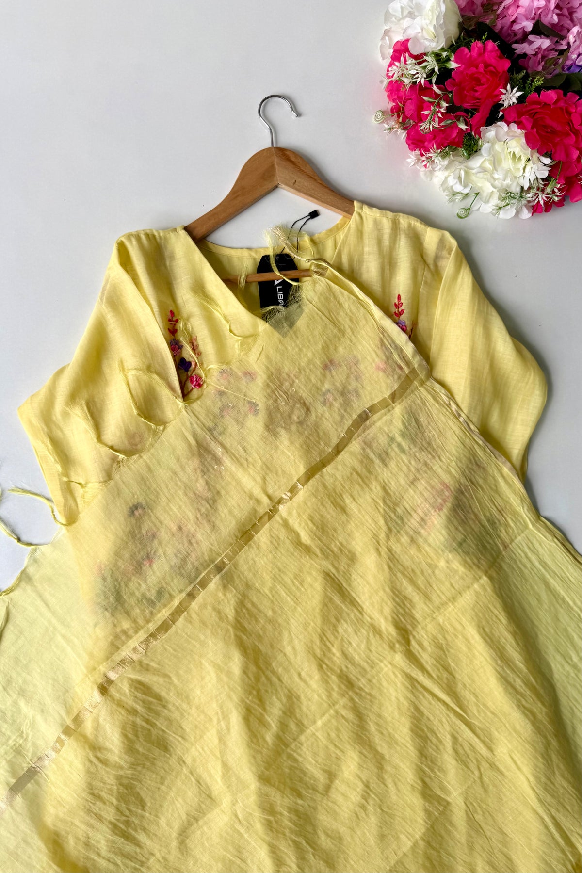 ✨“AYRA” Premium Mul Chanderi Thread Work Anarkali Kurta Set
