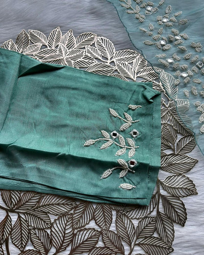 ‘’HEER” Sea Green Dola Silk Set