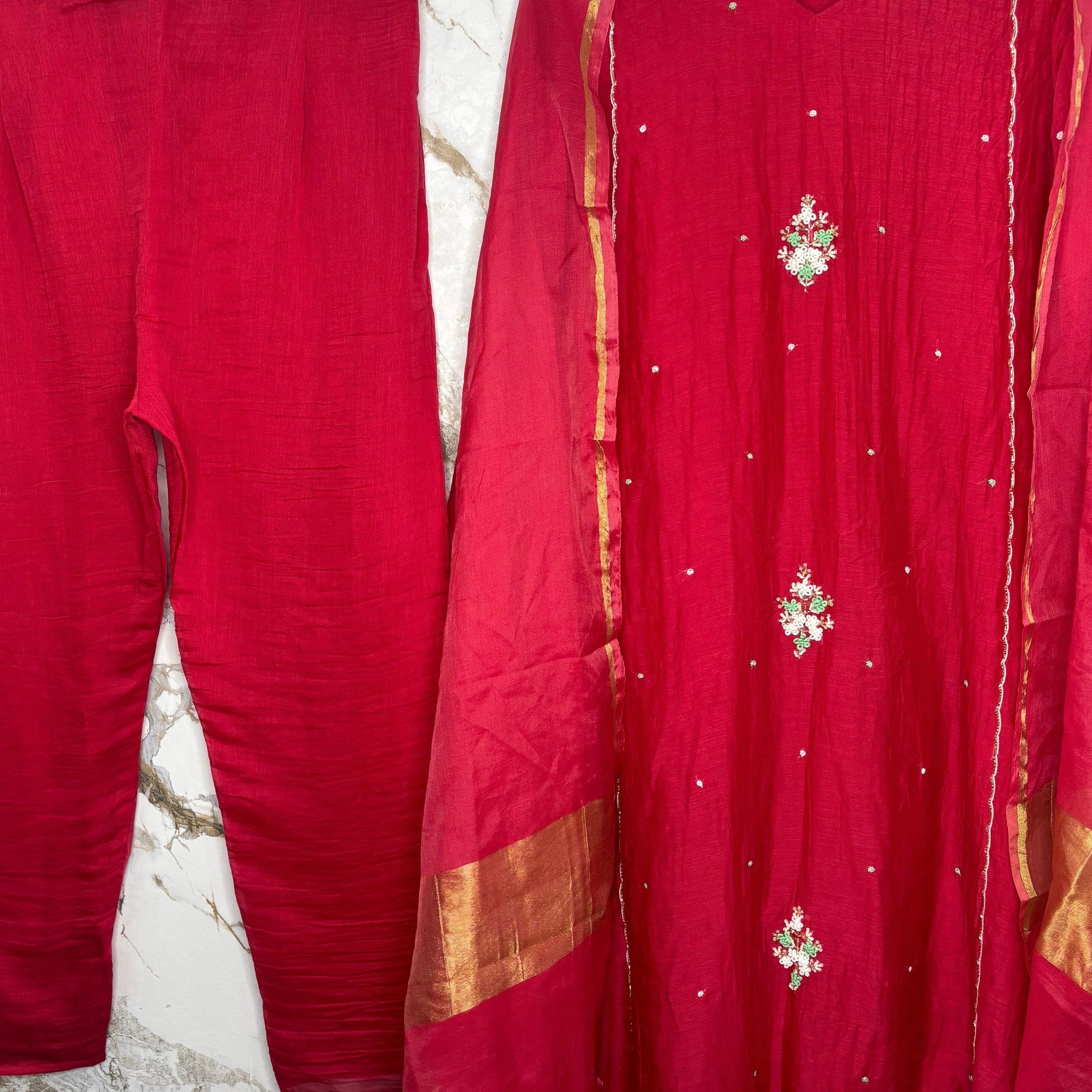 “Myra” Red Mul Chanderi A-Line Anarkali Kurta set✨