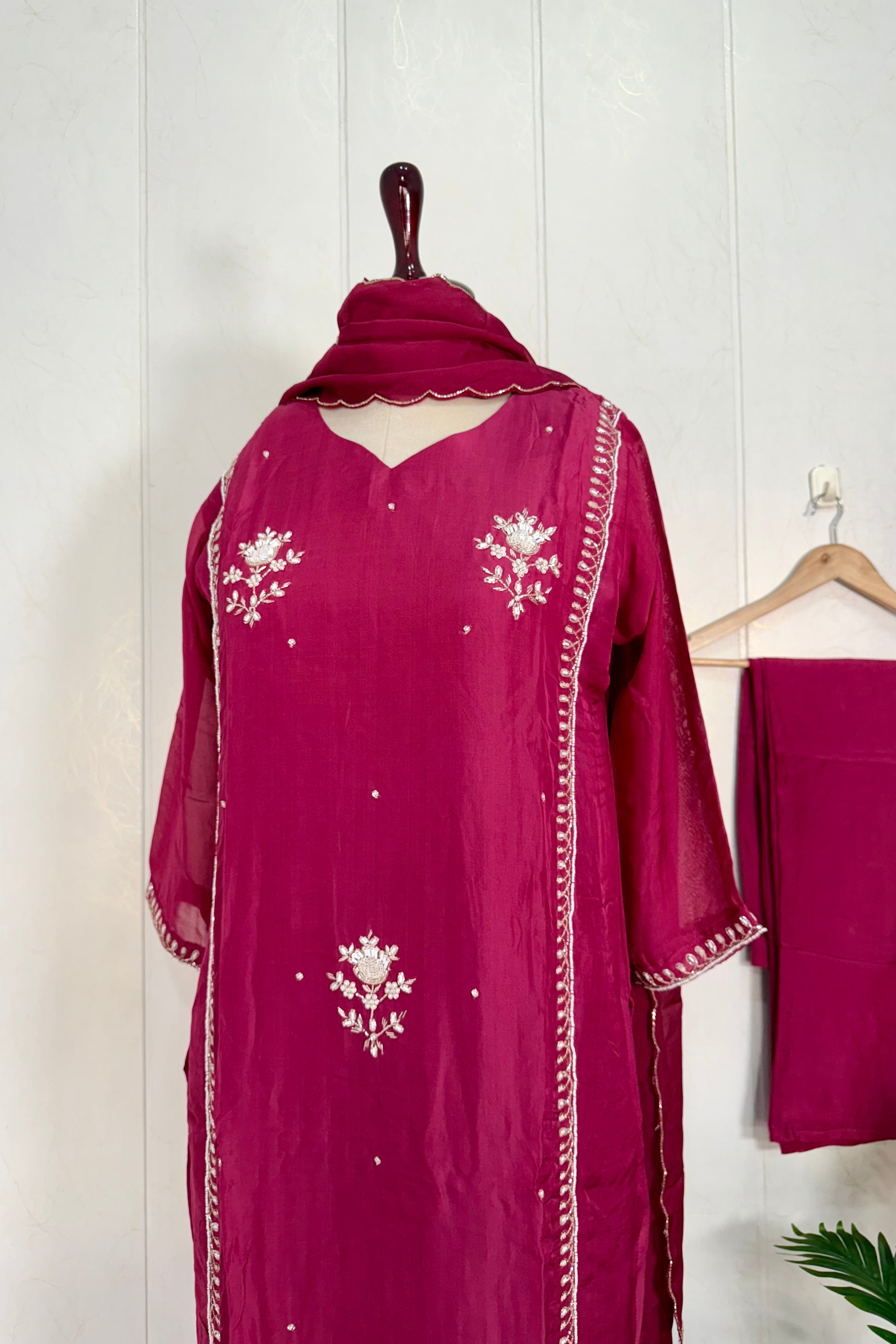 “”Ujjwal” Trending Organza Viscose Suit set 🛍️