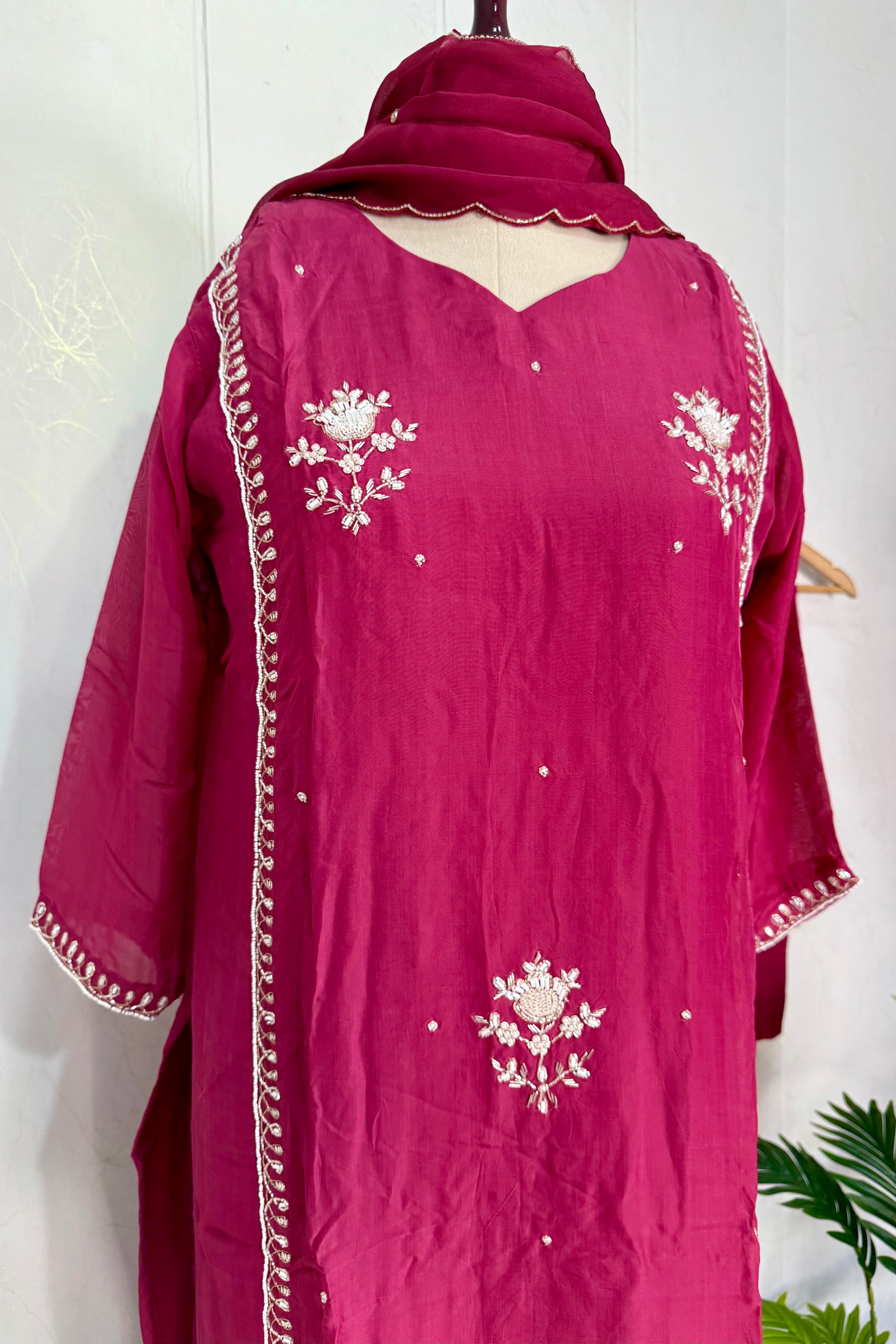 “”Ujjwal” Trending Organza Viscose Suit set 🛍️