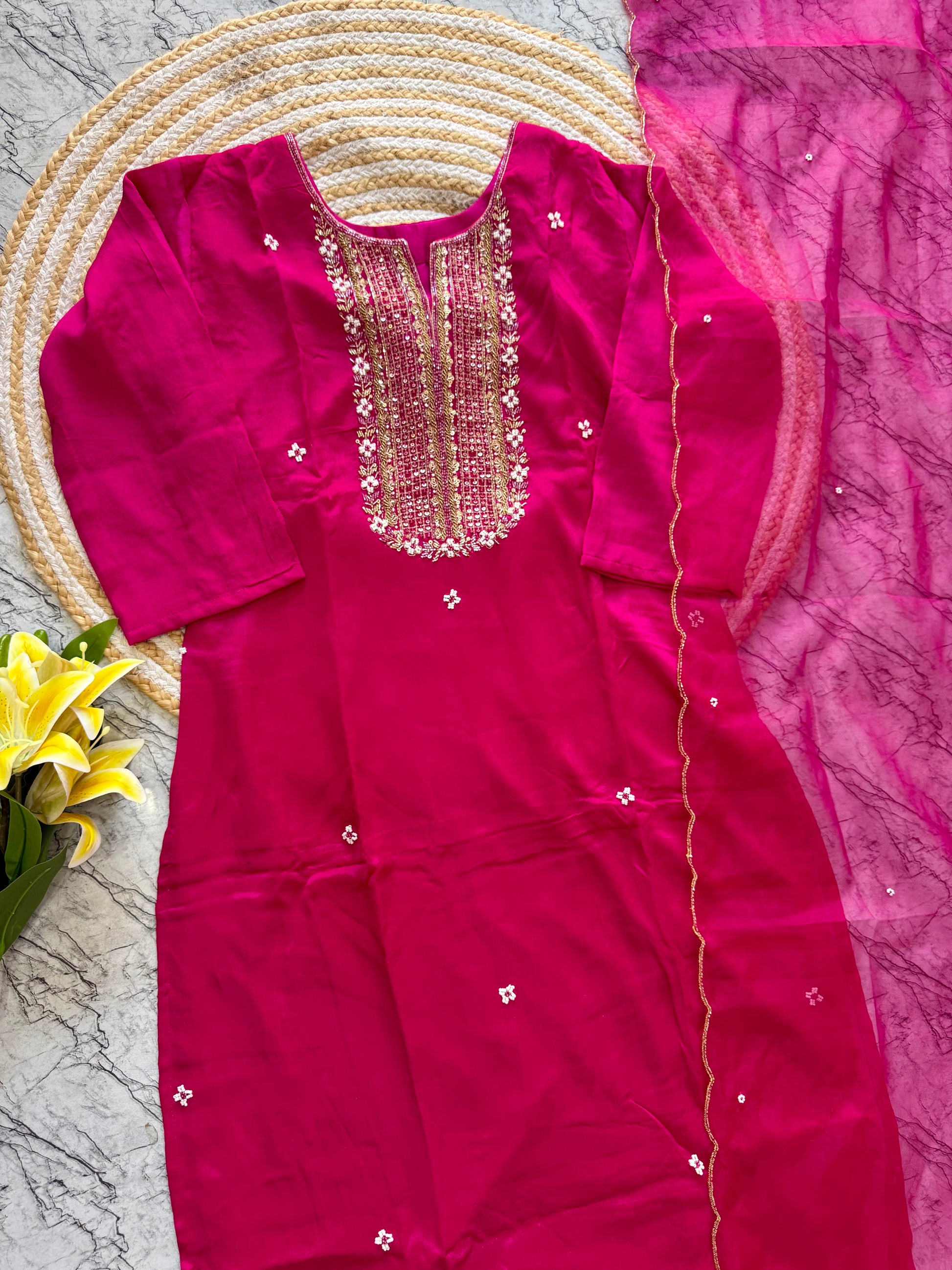 "Furqat" Russian silk handcrafted kurti set 🛍️