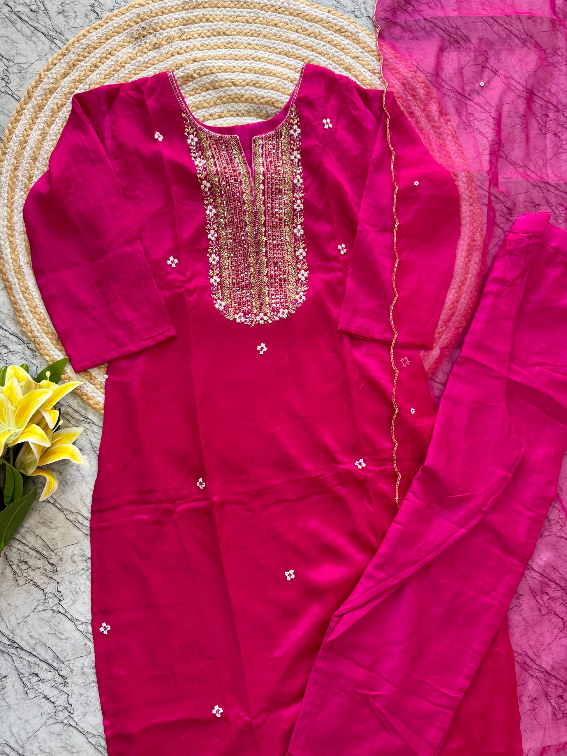 "Furqat" Russian silk handcrafted kurti set 🛍️