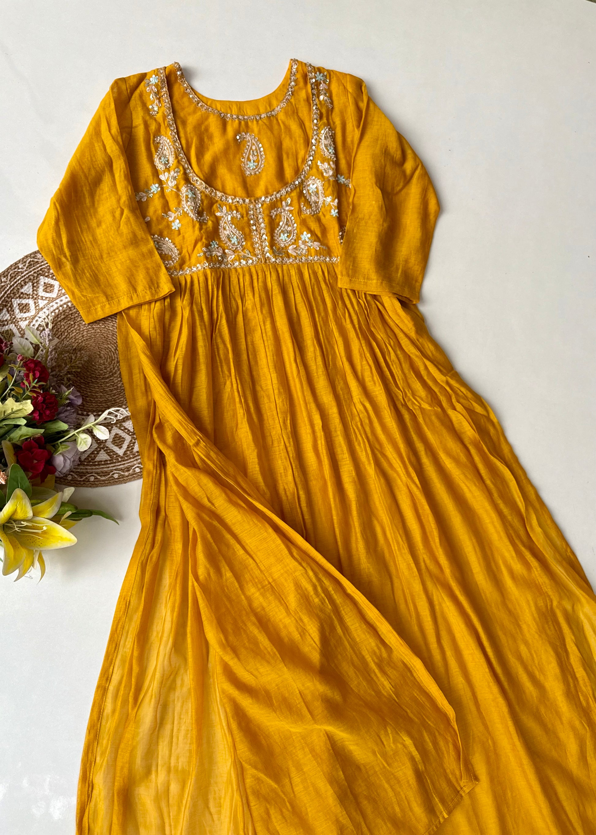 “MAITHALI” Beautiful side cut Mul Chanderi dress