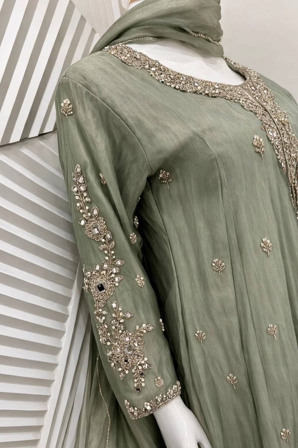 ✨Aiyana- Eid Special Crushed Tissue Heavy Handwork Anarkali Suit