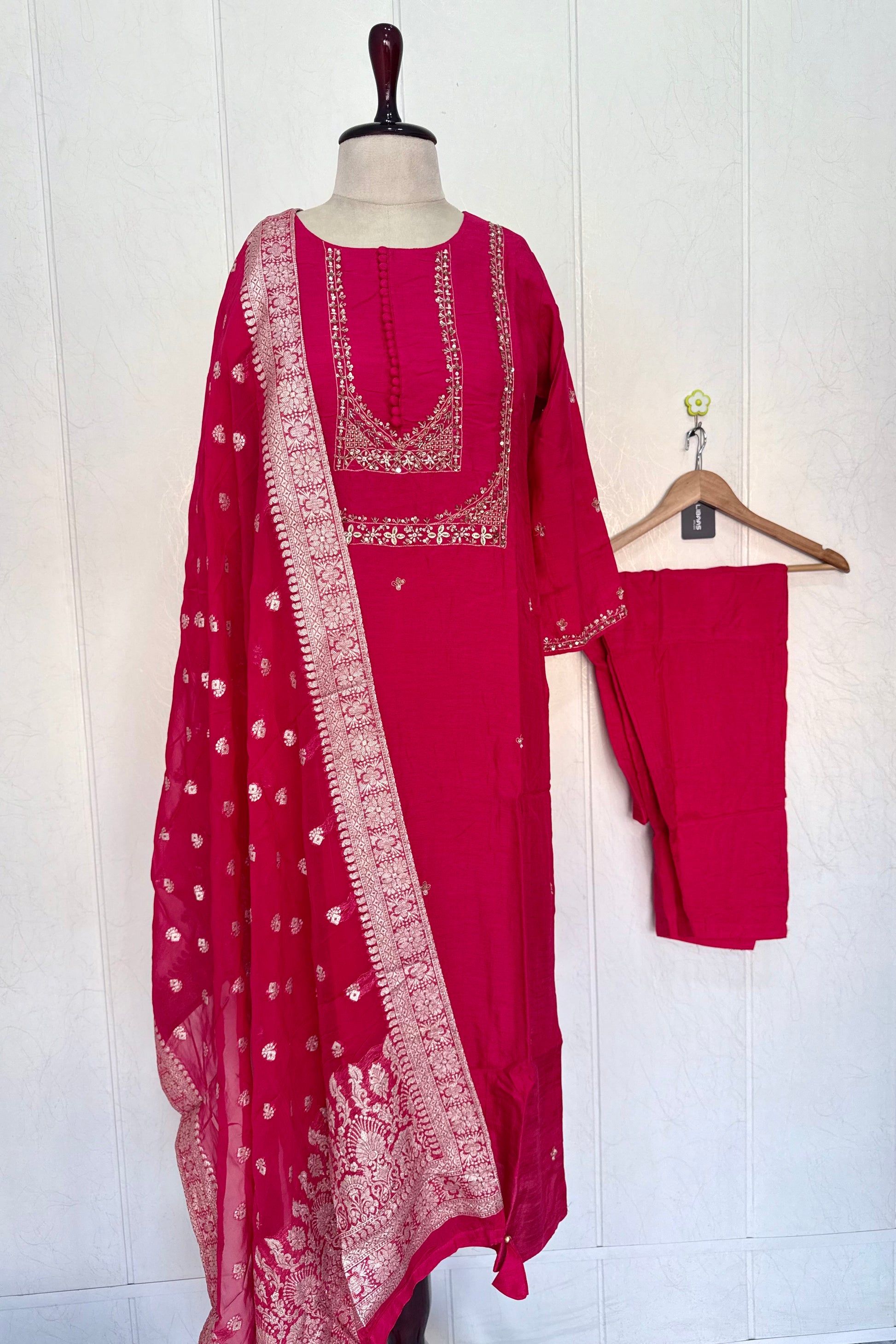 “Hiya” Premium range Dola Silk handwork Kurta Set