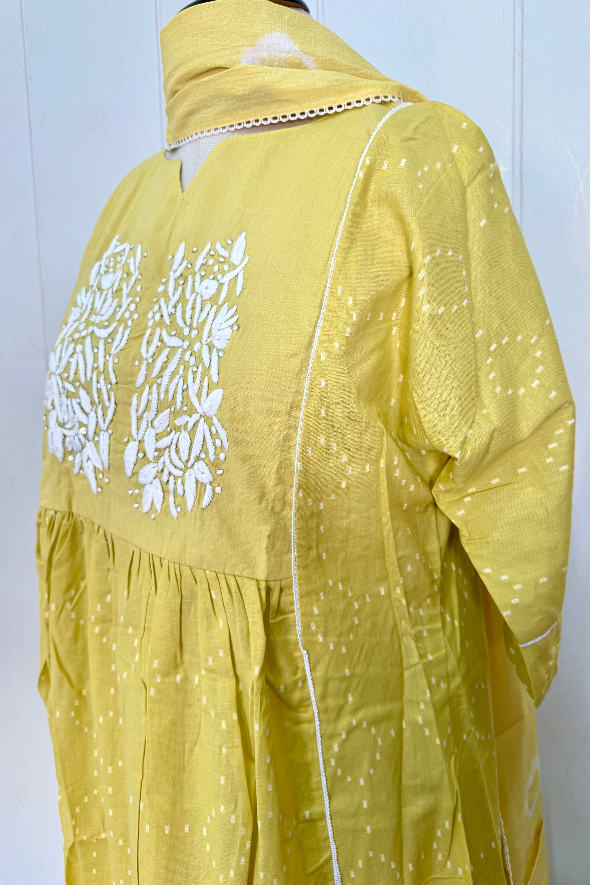 “Vamika” Mul cotton handcrafted Anarkali kurta set ❤️