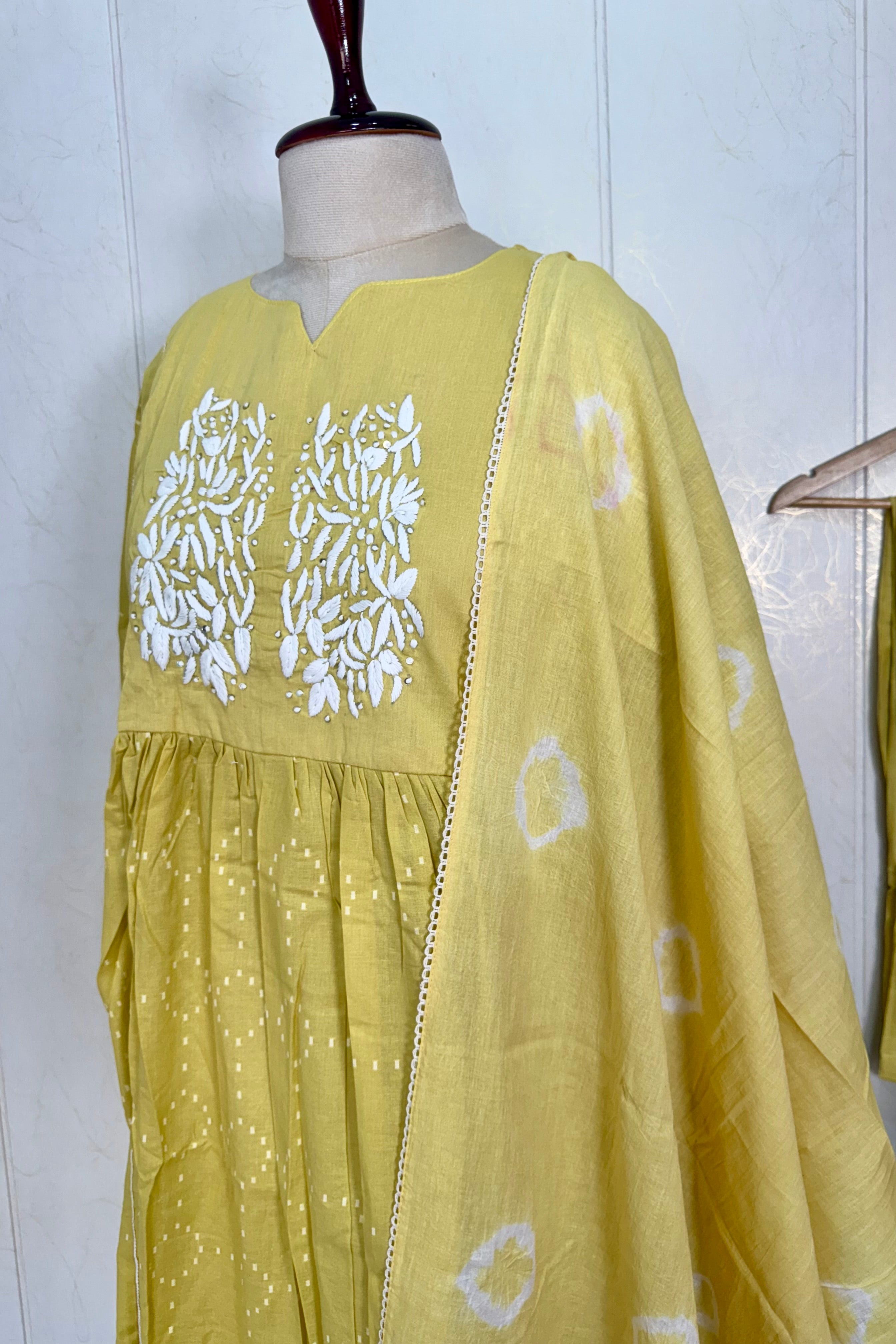 “Vamika” Mul cotton handcrafted Anarkali kurta set ❤️