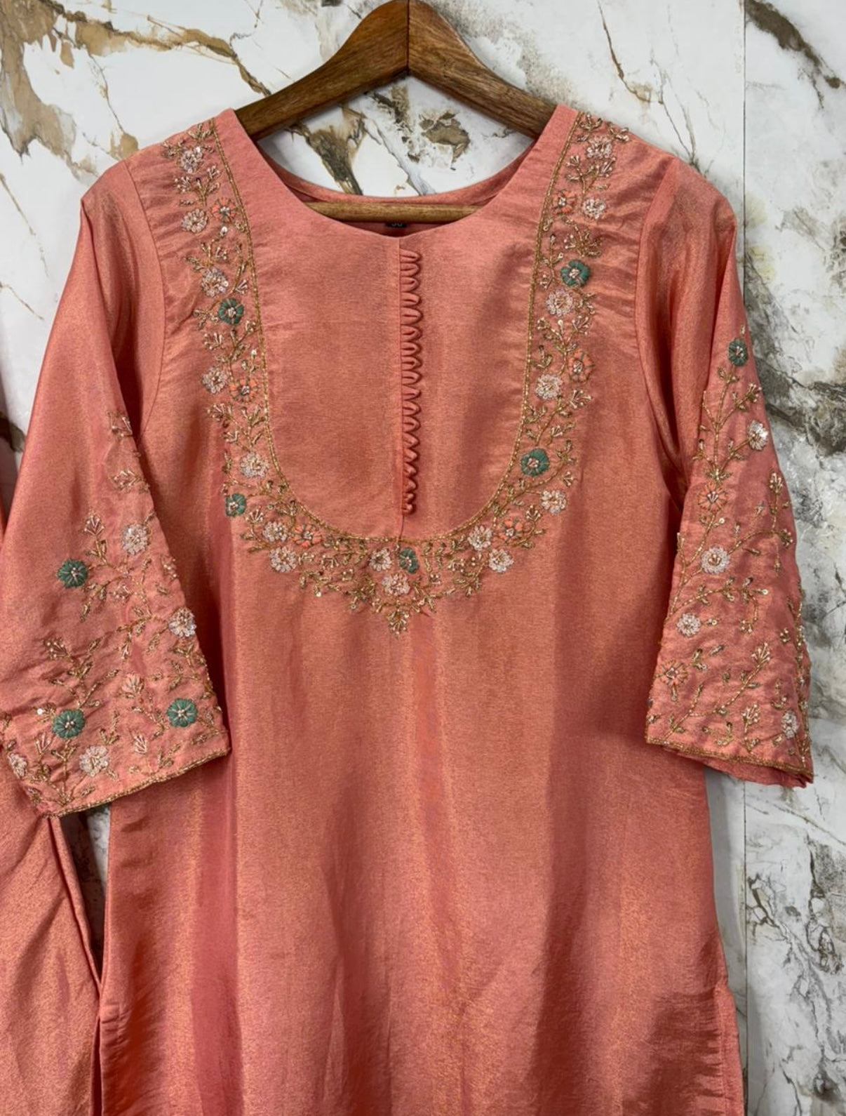“Naayaab” Premium Tissue silk handcrafted kurta set