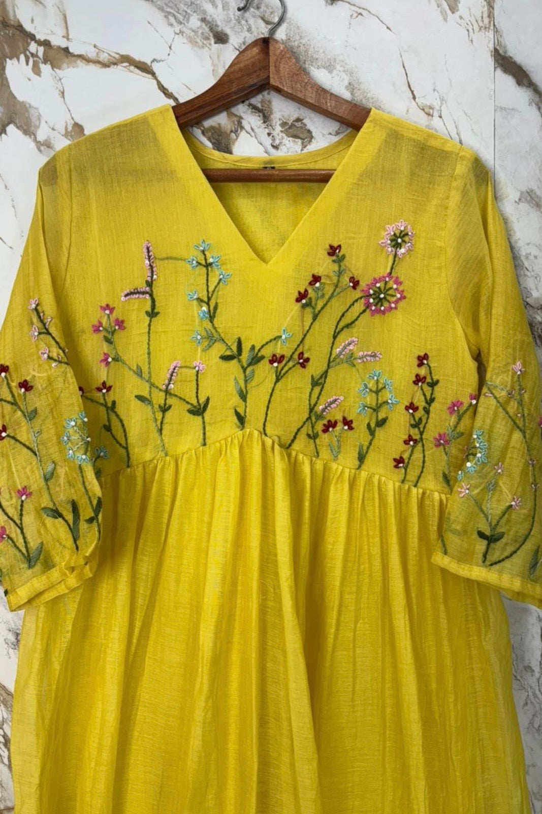 “AYRA” Premium Mul Chanderi Thread Work Anarkali Kurta Set