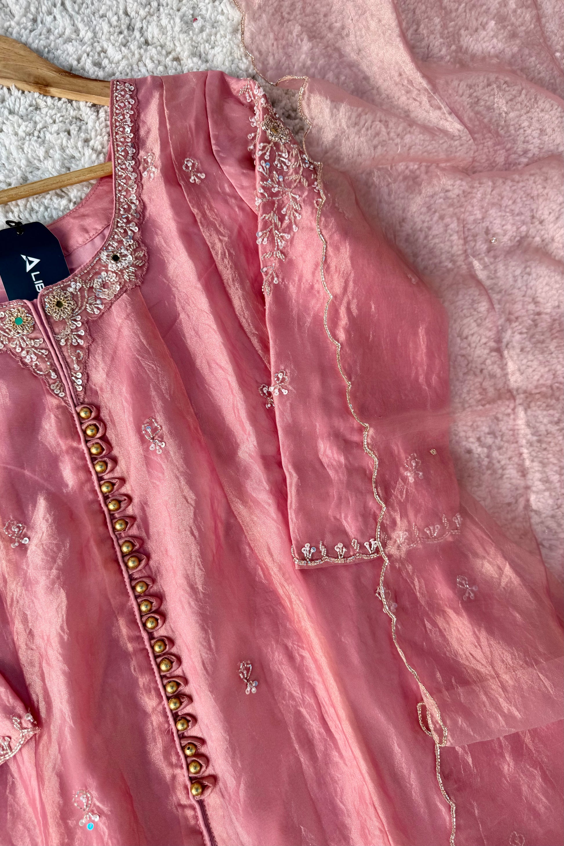 ✨Aiyana- Rose Pink Crushed Tissue Heavy Anarkali Kurta Set