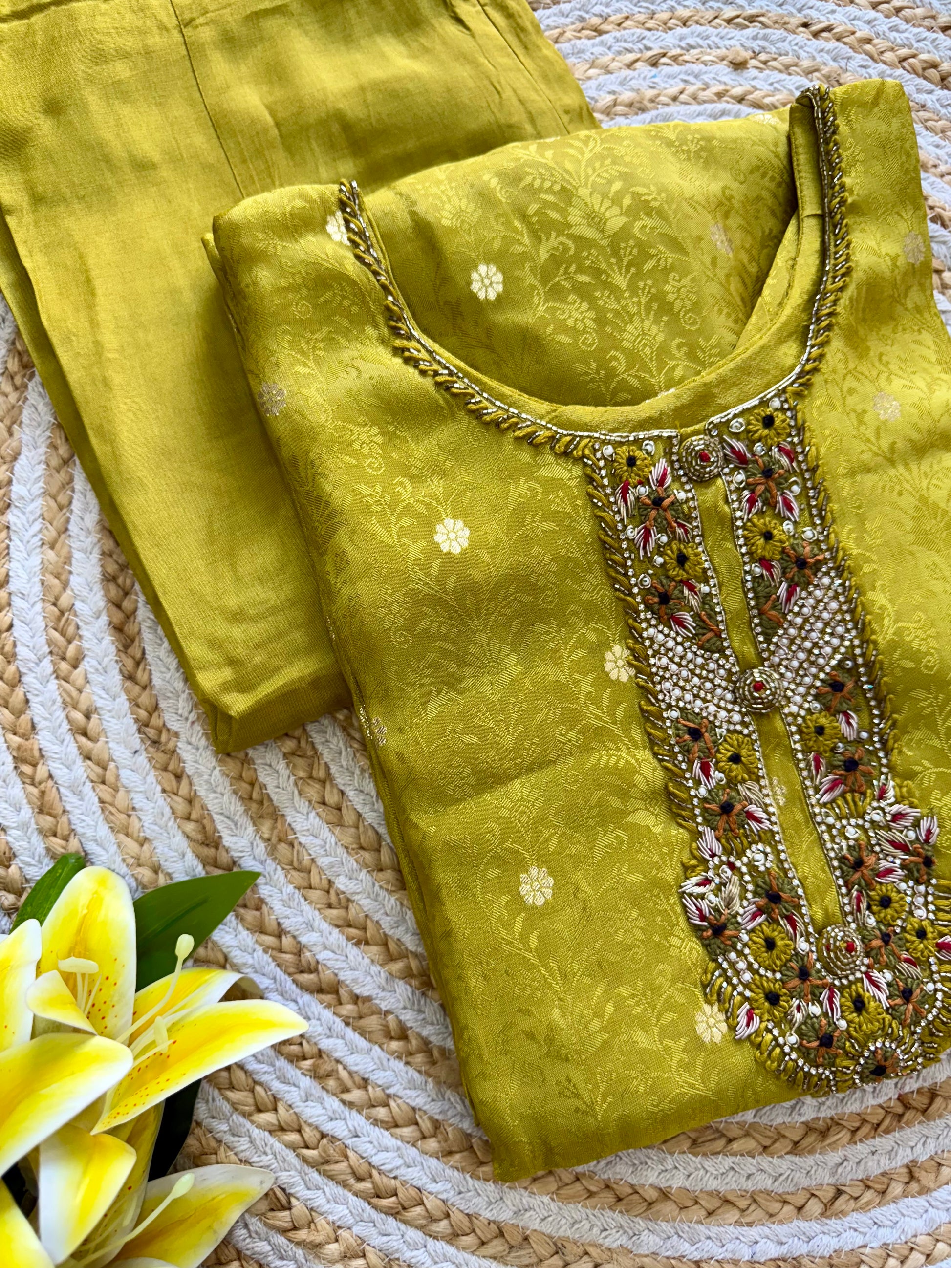 “ Maqaam” Jacquard silk kurta bottom with dupatta set