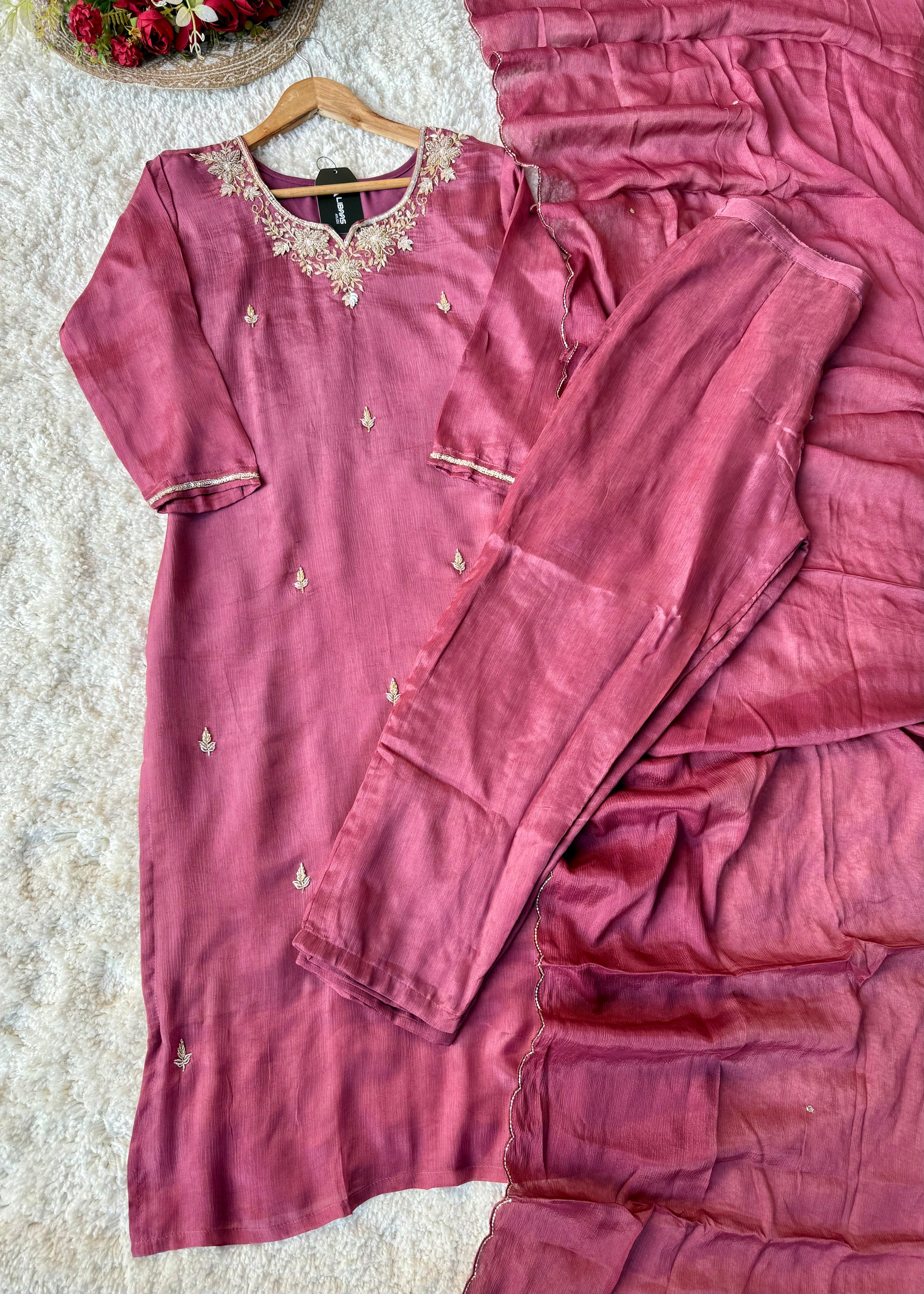 ✨ “Aaliya – Premium Mauve Plum Chinnon handwork straight kurta set