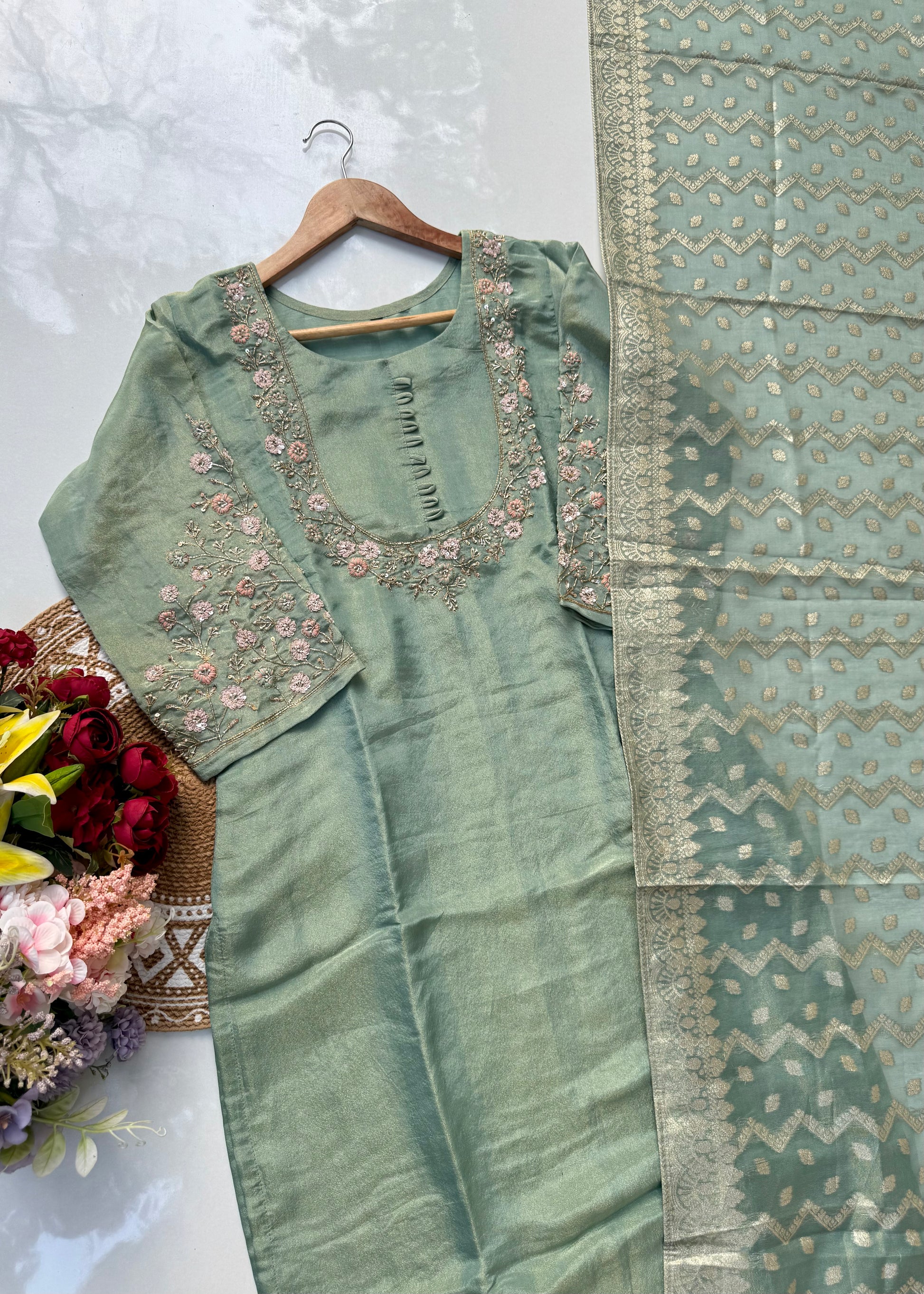 “Naayaab” Premium Tissue silk handcrafted kurta set
