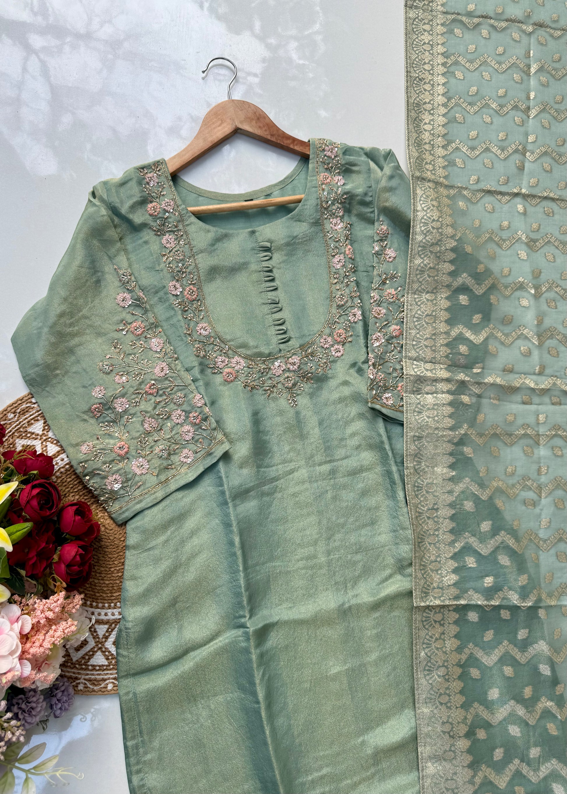 “Naayaab” Premium Tissue silk handcrafted kurta set